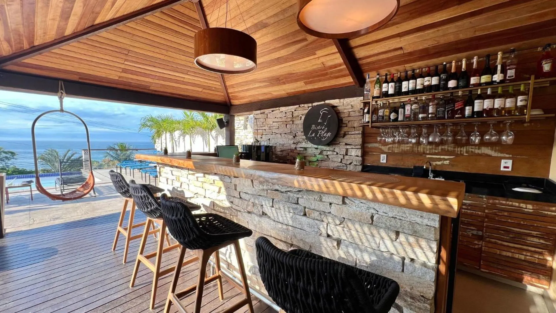 Restaurant/places to eat in HOTEL VILLE LA PLAGE & BEACH CLUB