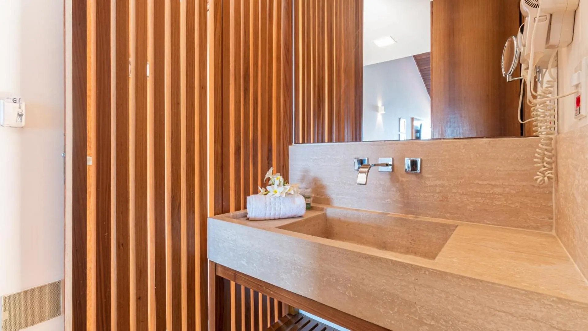 HOTEL VILLE LA PLAGE & BEACH CLUB