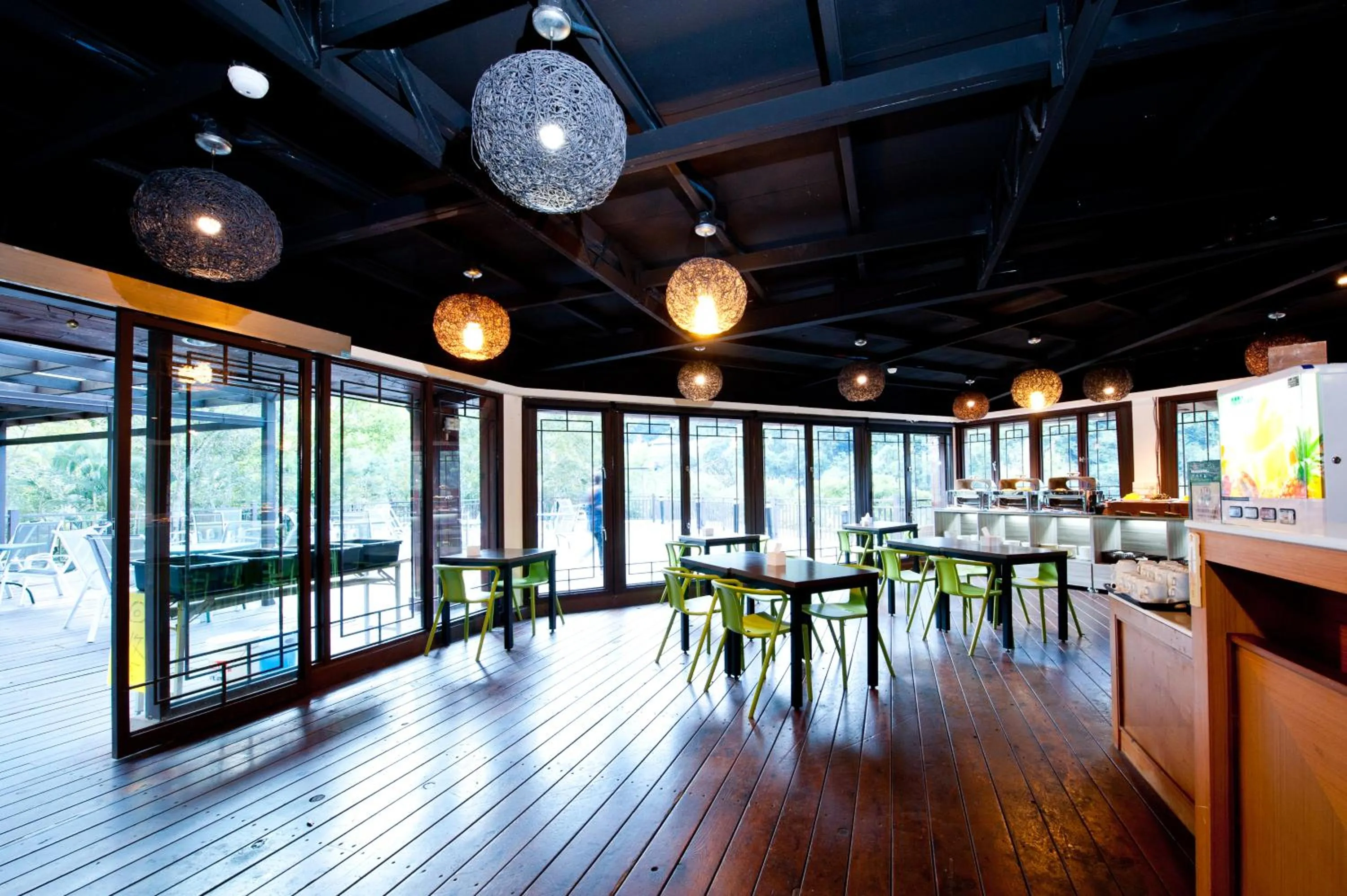 Restaurant/places to eat in Hu Shan Hot Spring Hotel