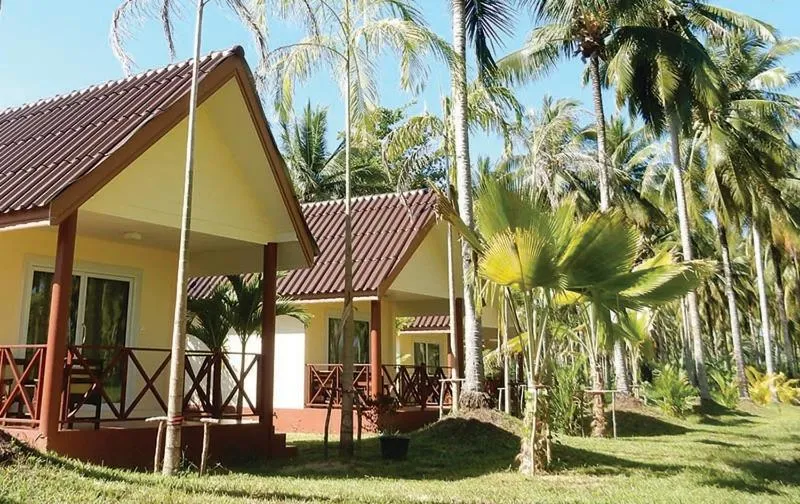 Property building in Khao Lak Golden Coconut Resort