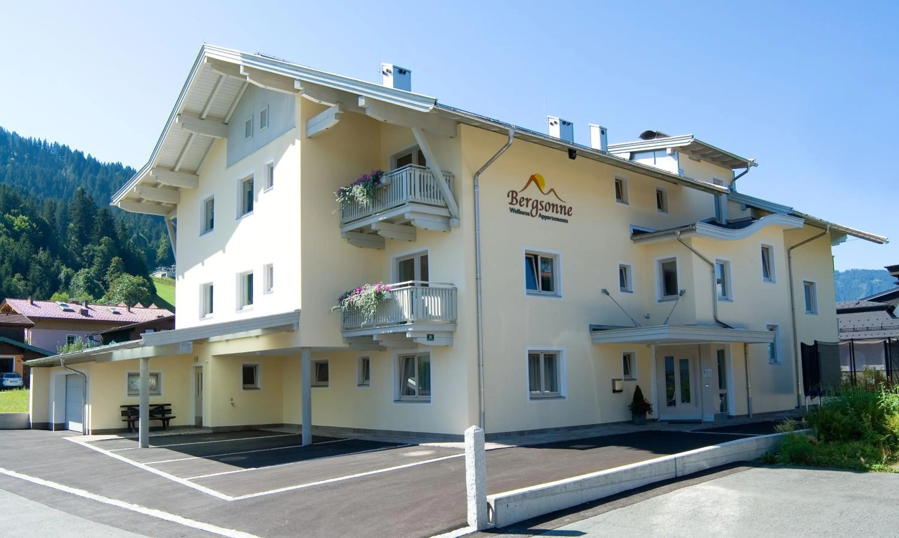 Property building in Appartements Bergsonne