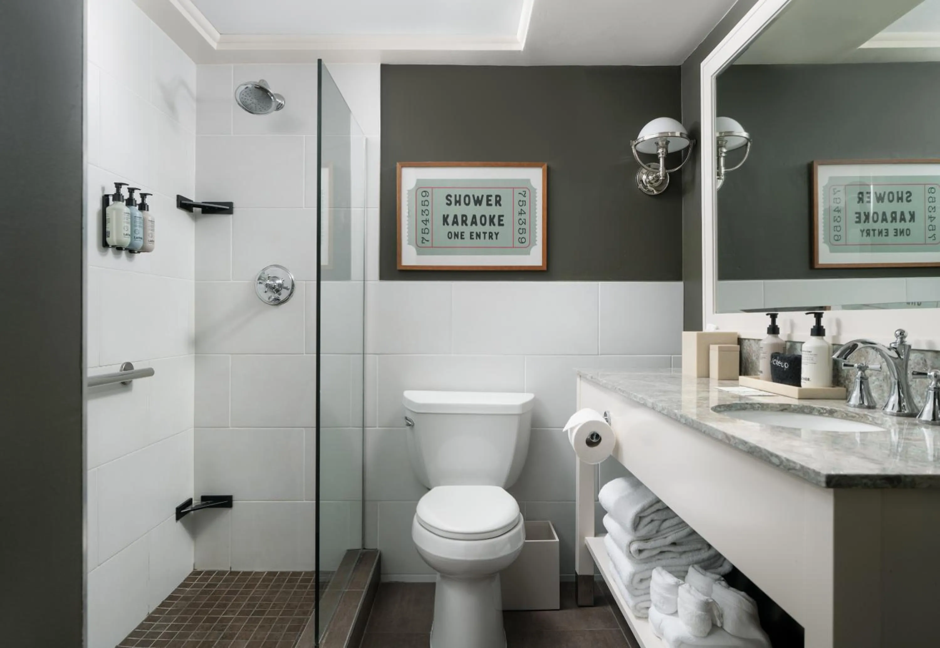 Bathroom in Hotel Santa Barbara