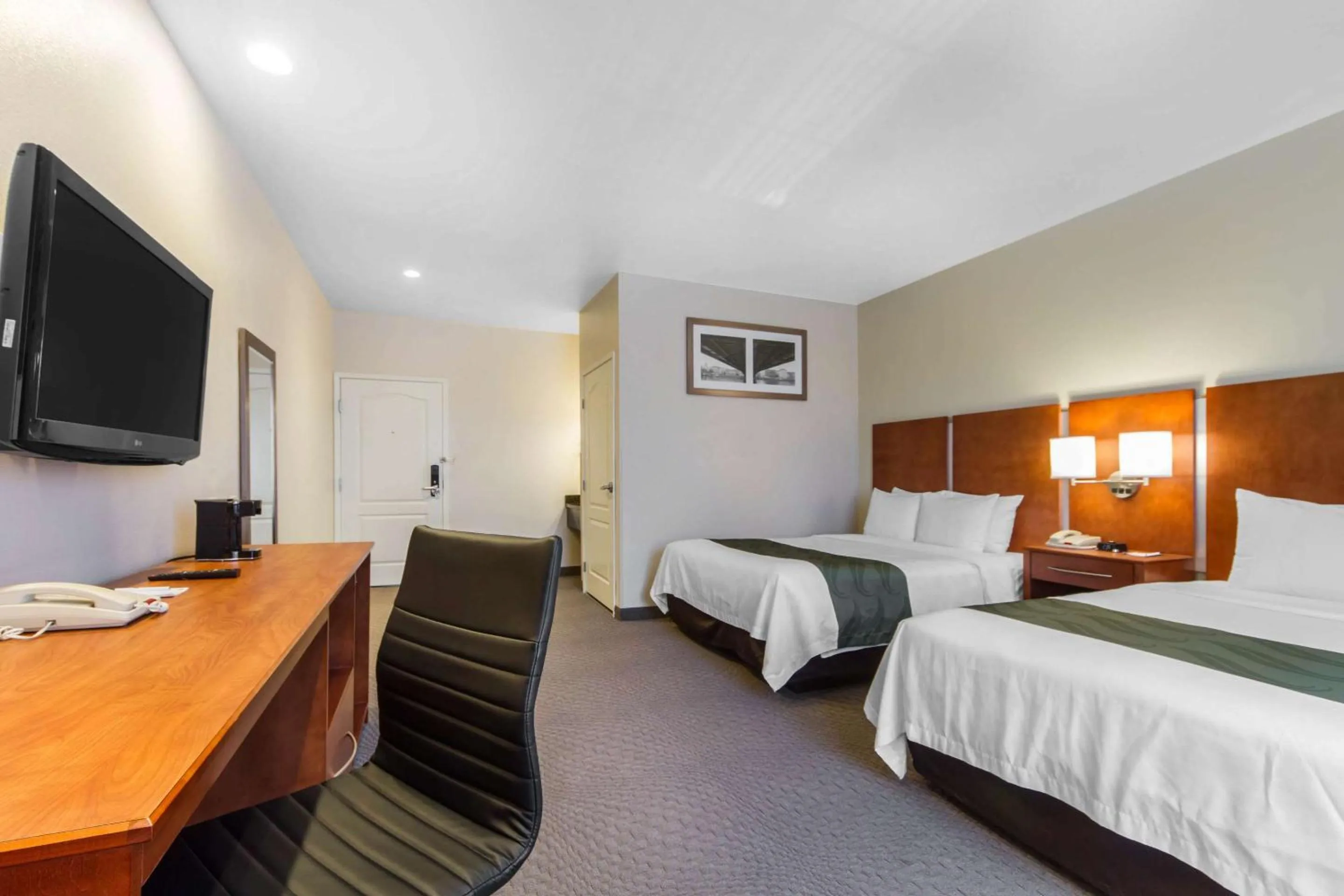 Bedroom, Bed in Quality Inn San Jose Airport-Silicon Valley