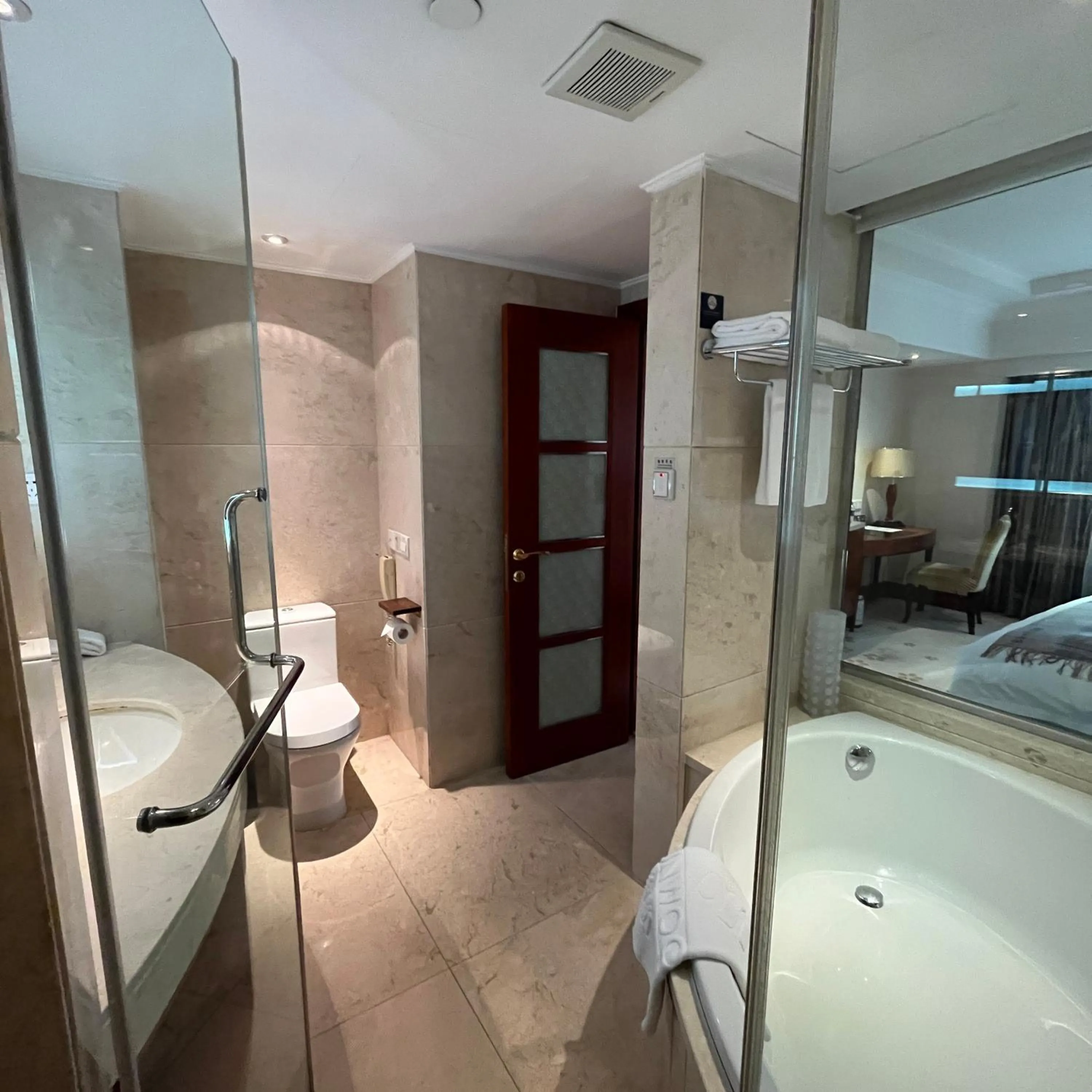 Hangzhou Xinqiao Hotel