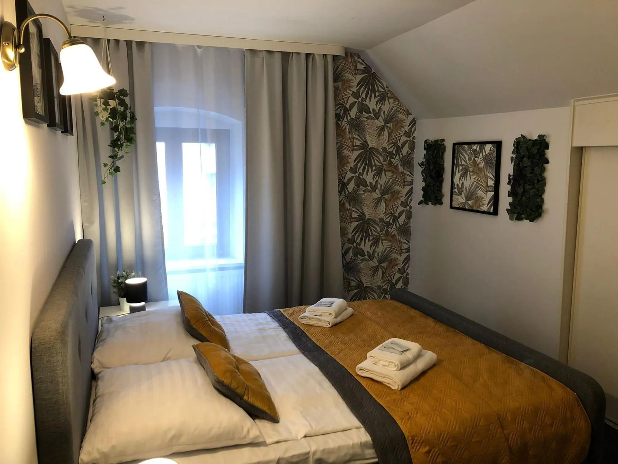 Bed in Great Polonia Jelenia Góra City Center