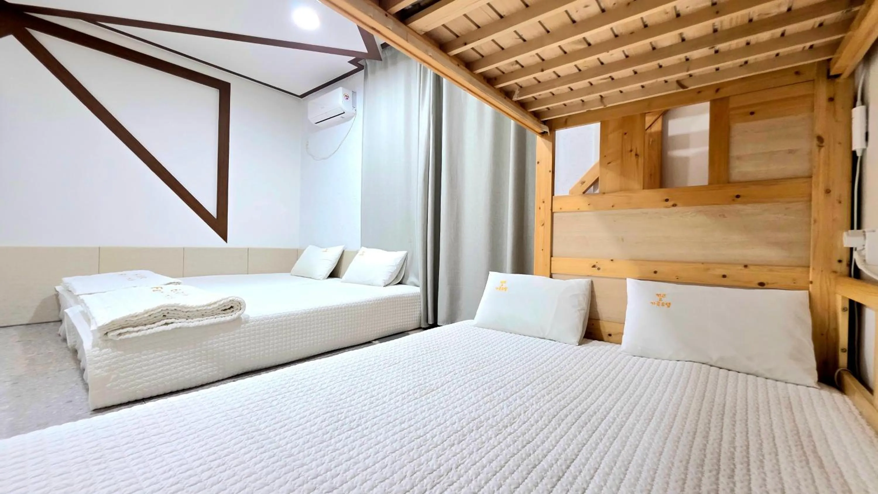 Bed in Kids & Family Hotel