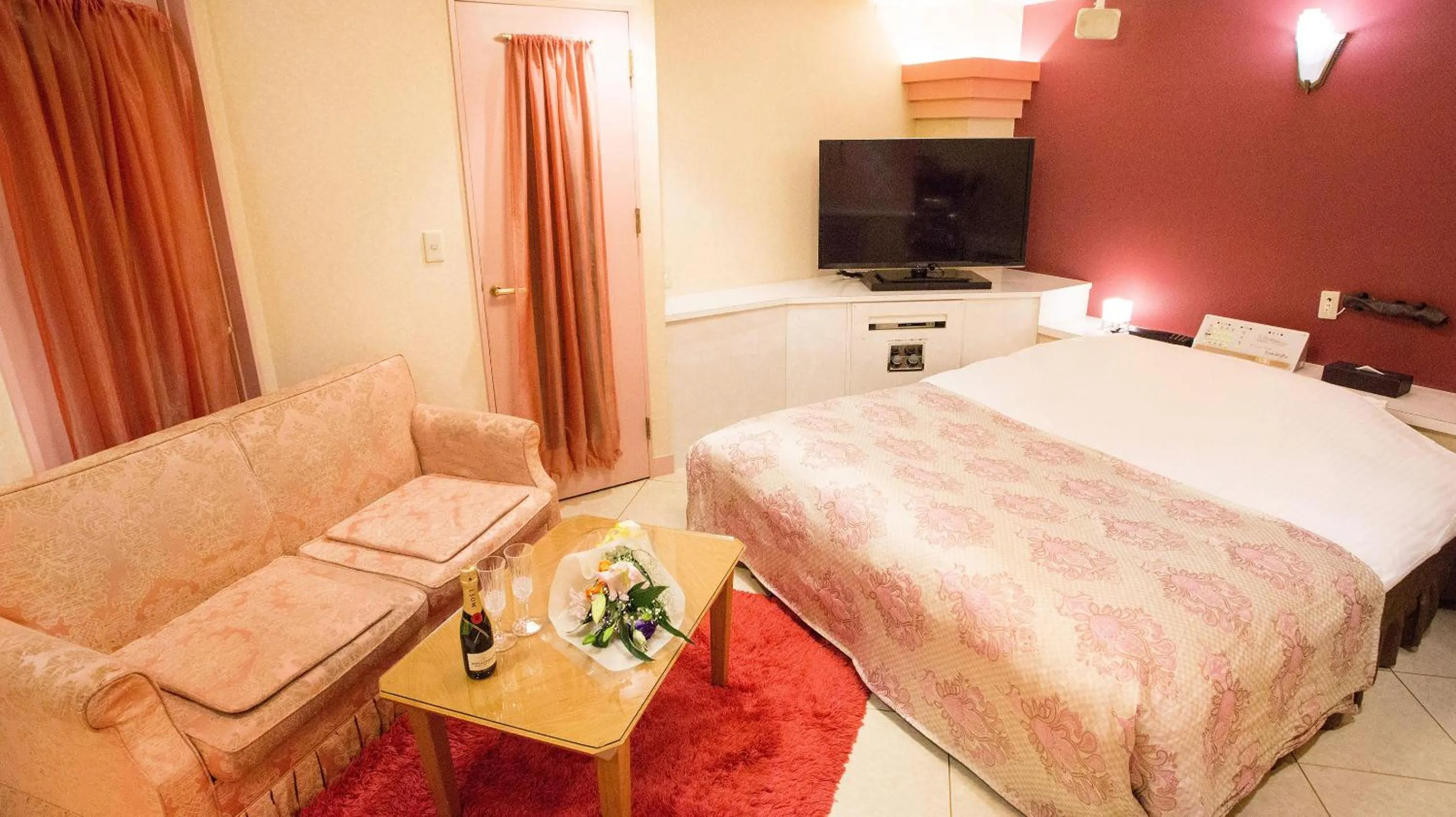 Photo of the whole room, Bed in Restay SaKuRa (Adult Only)