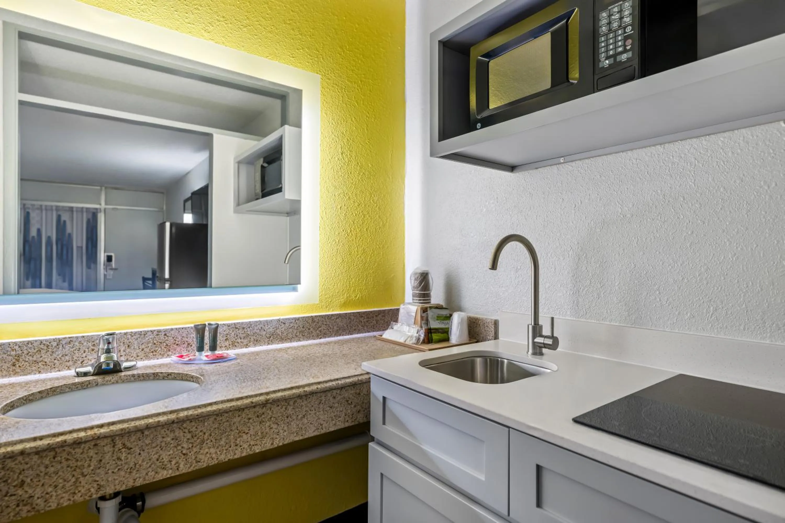 Econo Lodge Carlsbad Caverns Area