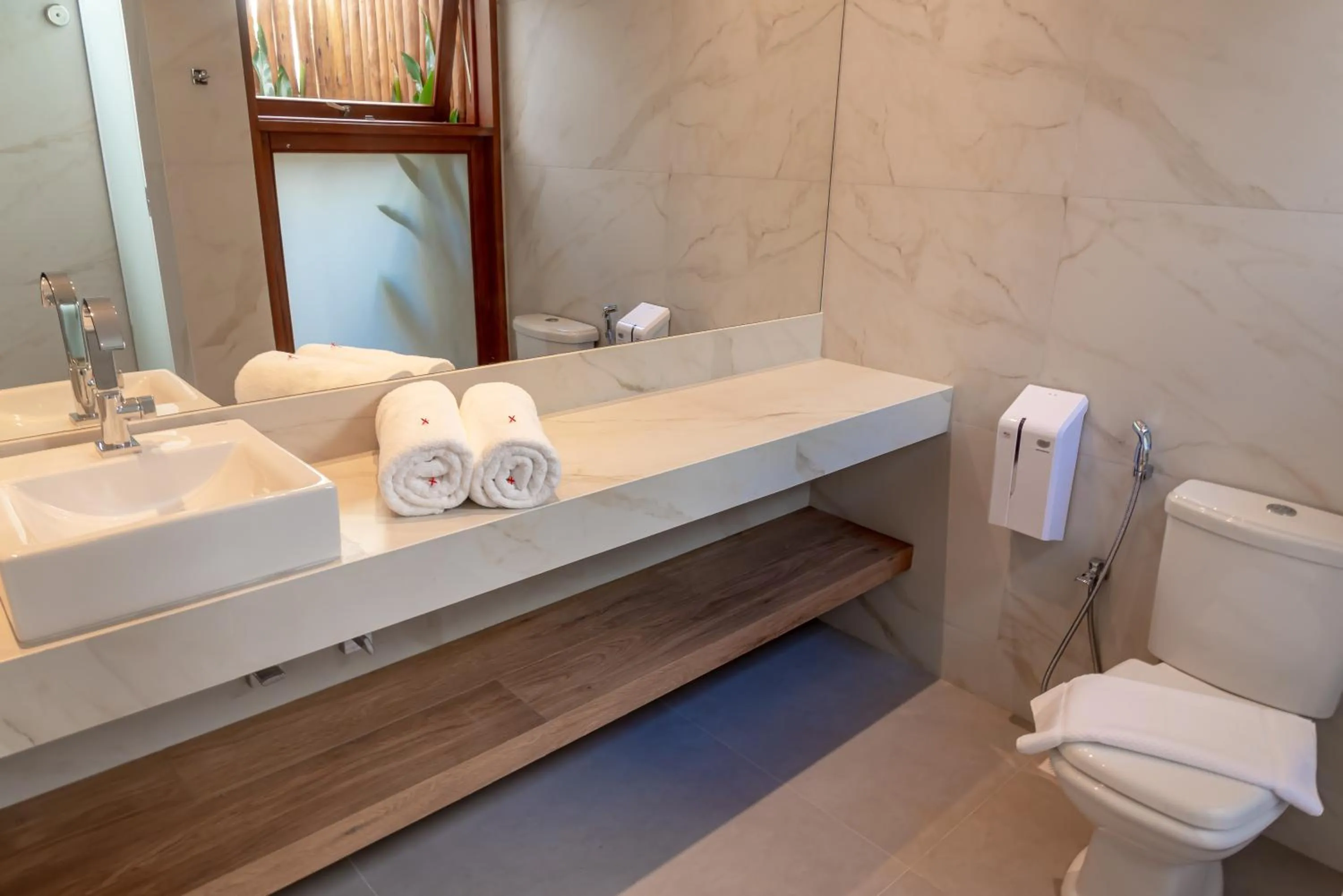 Toilet in Hotel Paraiso do Morro