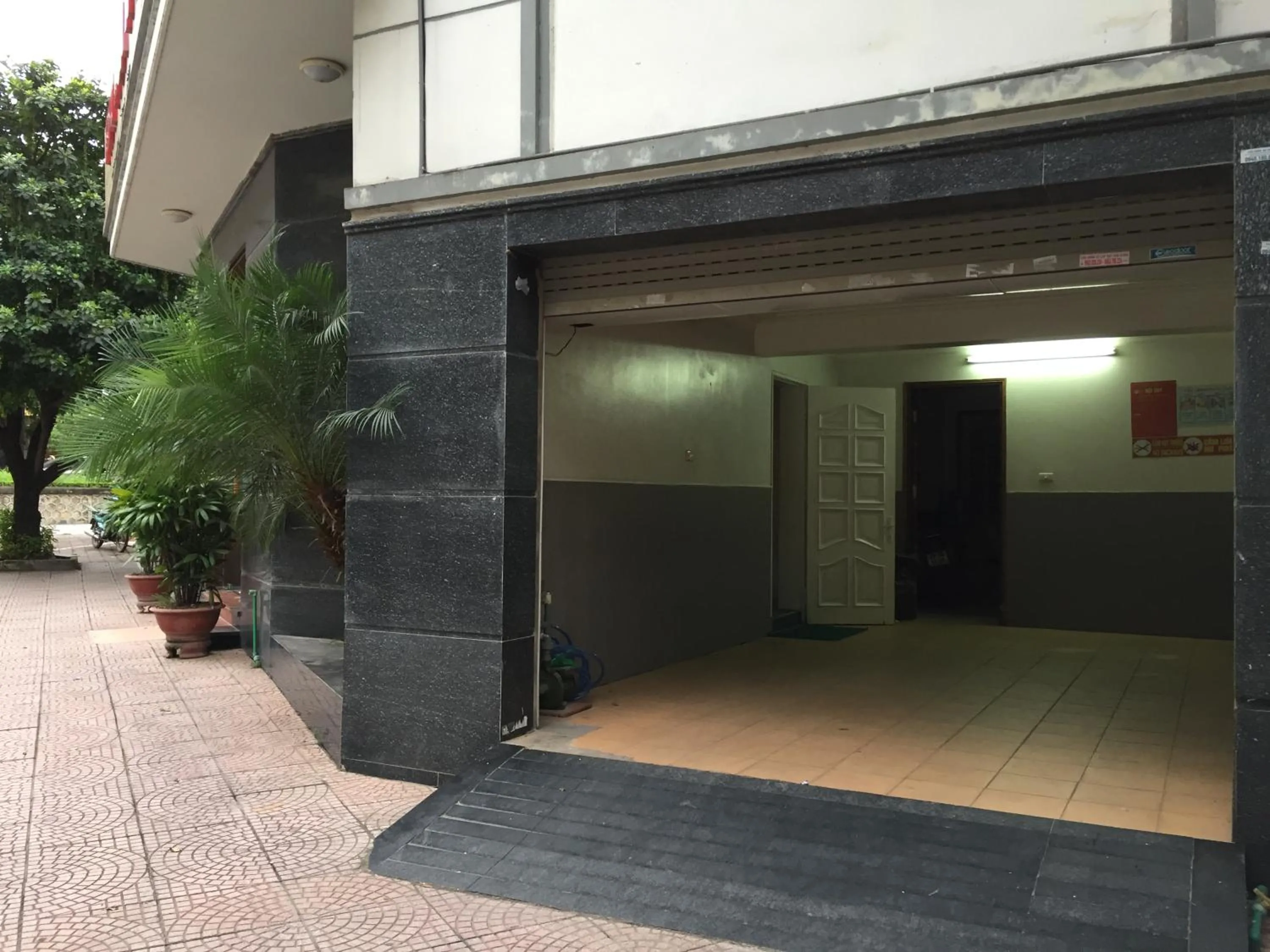 Facade/entrance in Thai Hoa Hotel