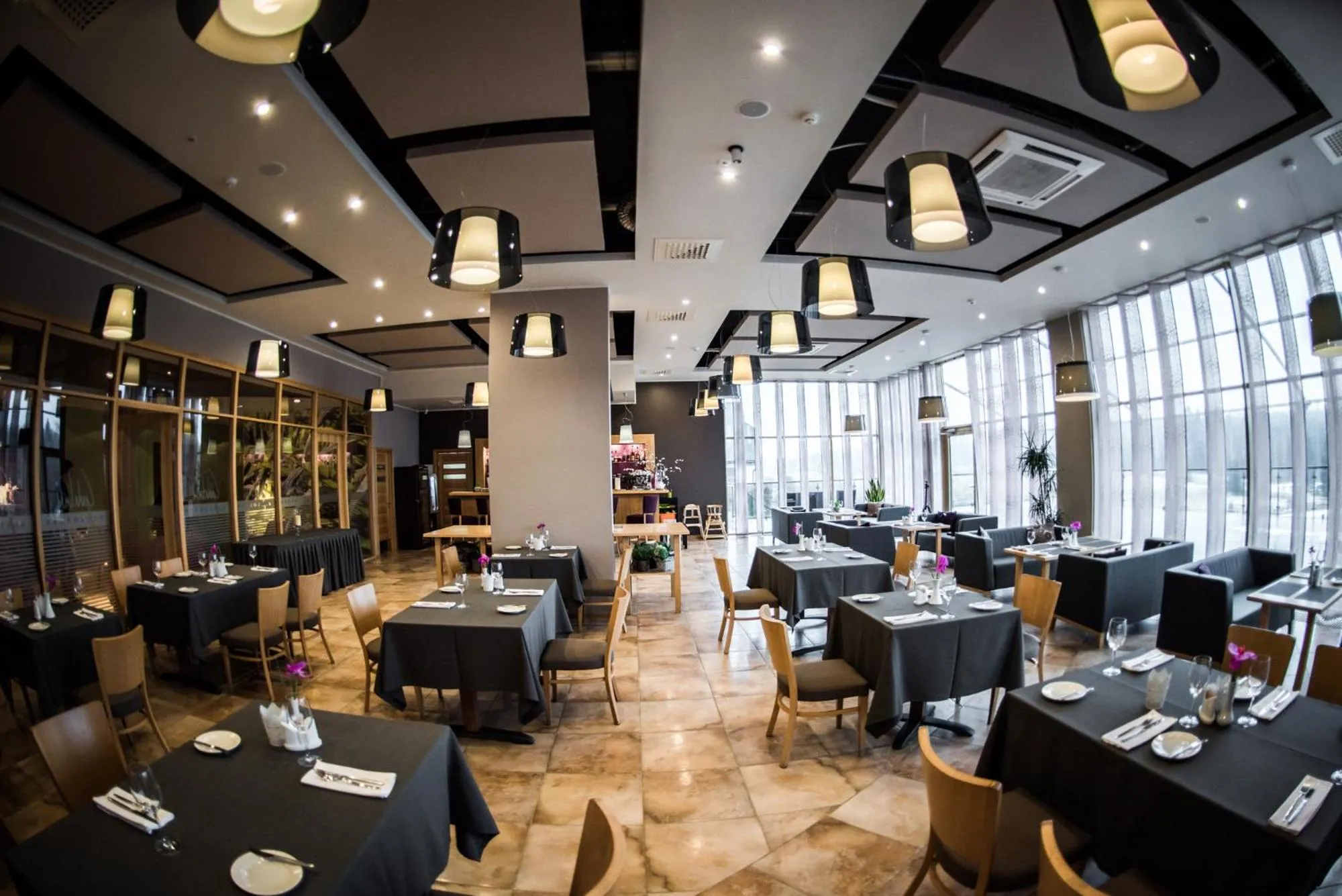 Restaurant/places to eat in Spa Hotel Ezeri