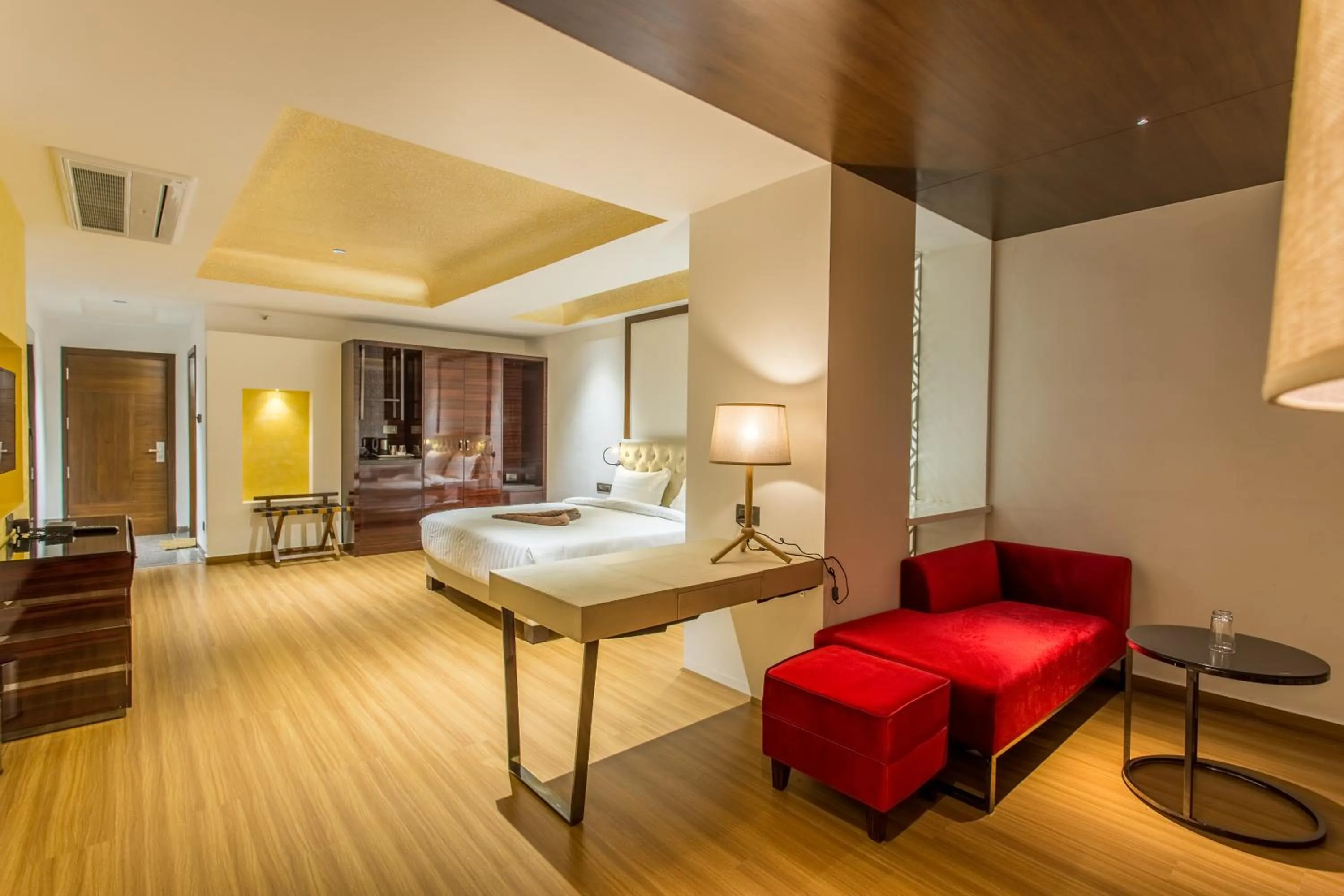 Seating area, Bed in Hotel Abika Elite