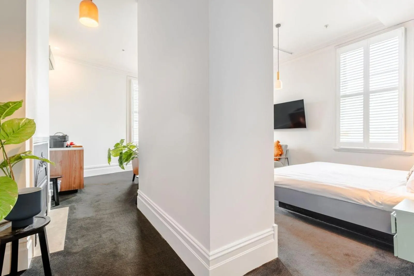 Bed in Middle Park Hotel