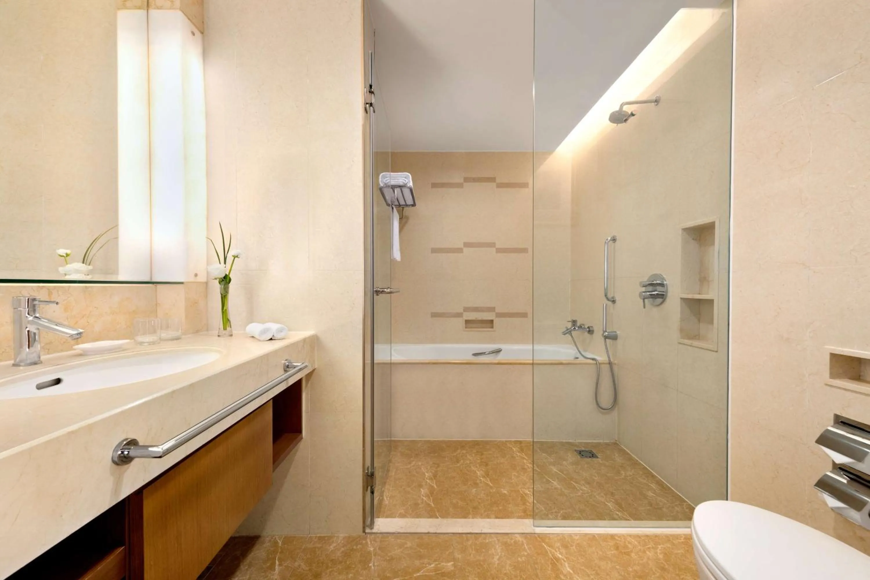 Bathroom in Shangri-La Huhhot