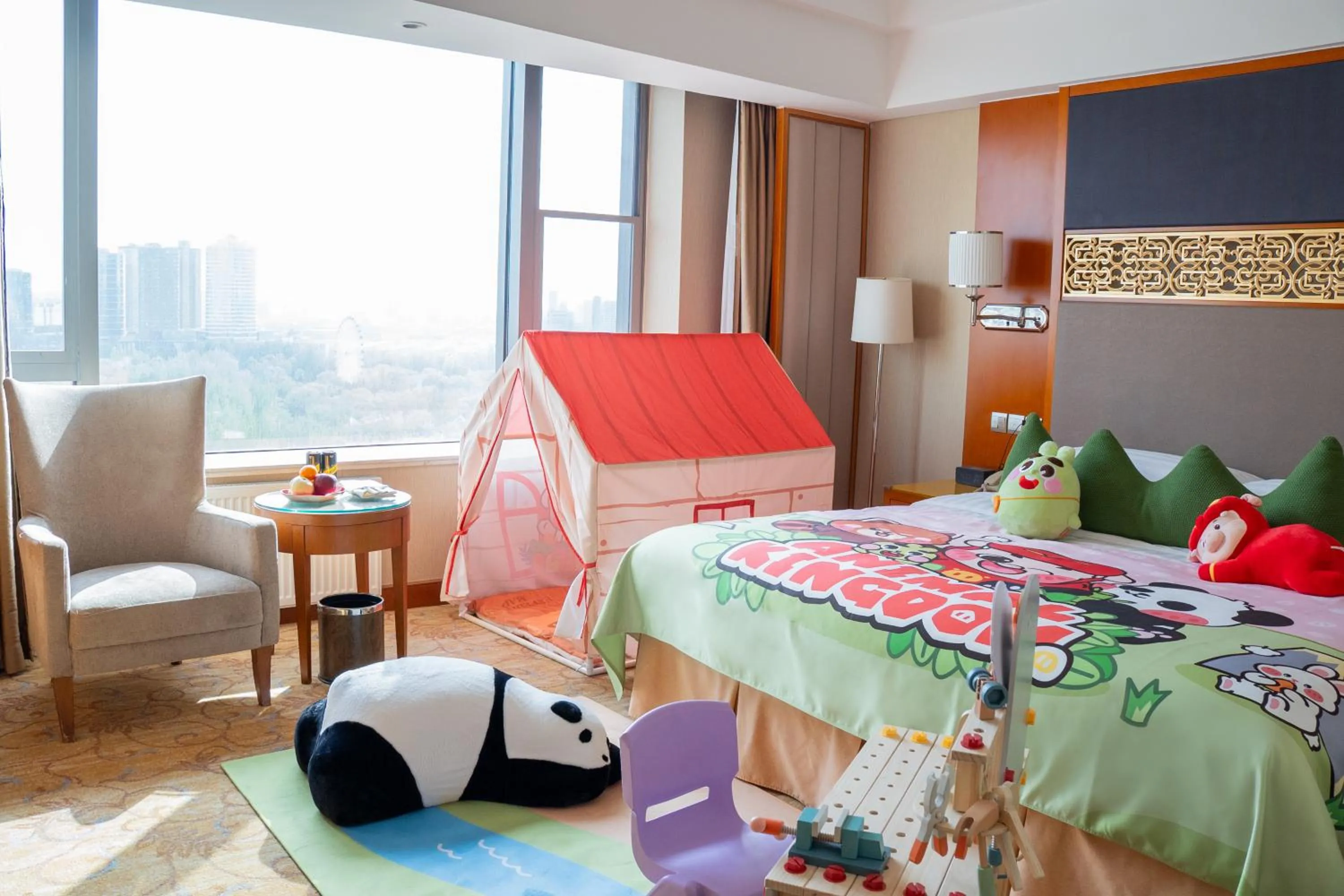 Photo of the whole room in Shangri-La Huhhot