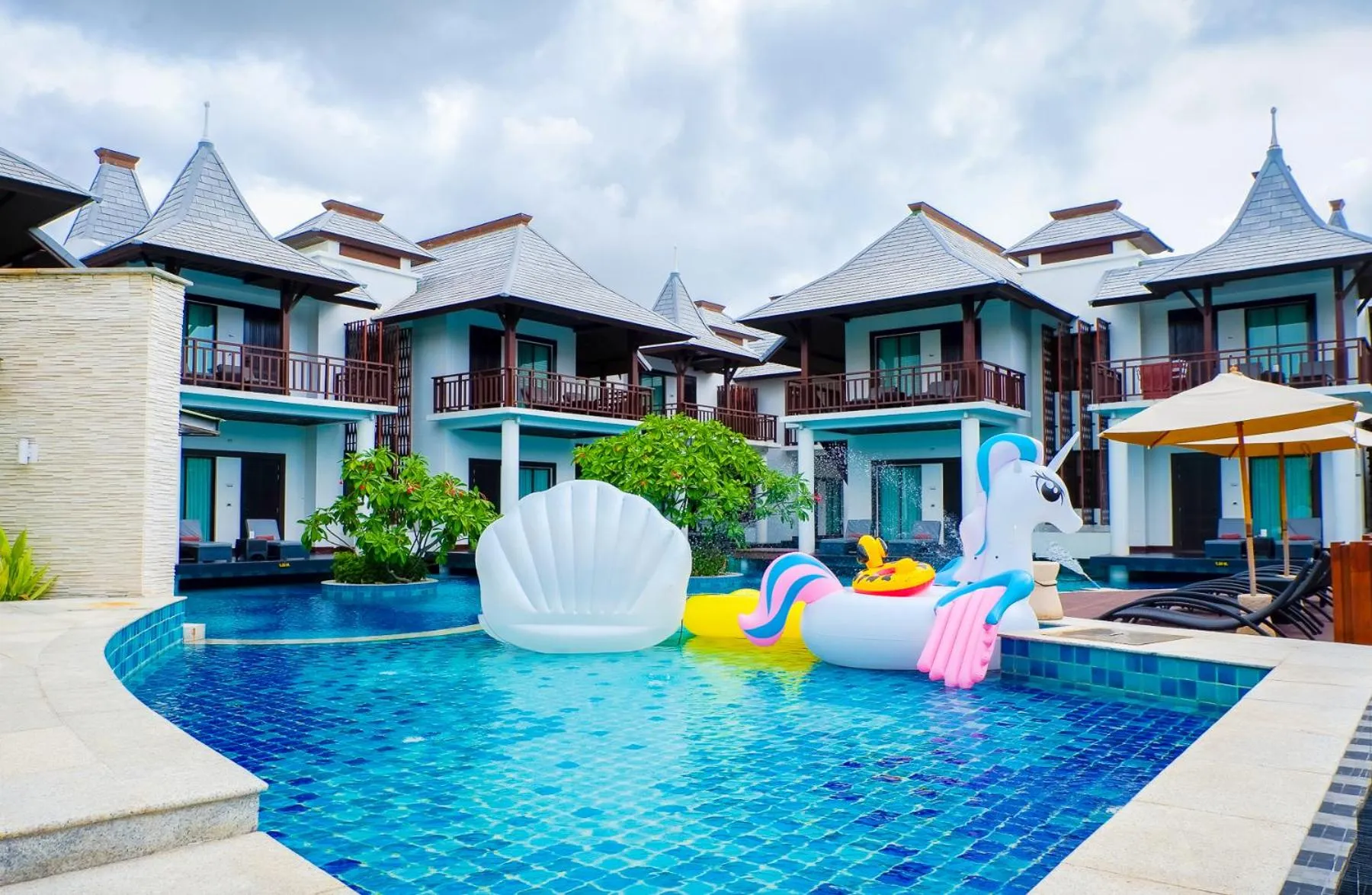 Swimming pool in Z Through By The Zign