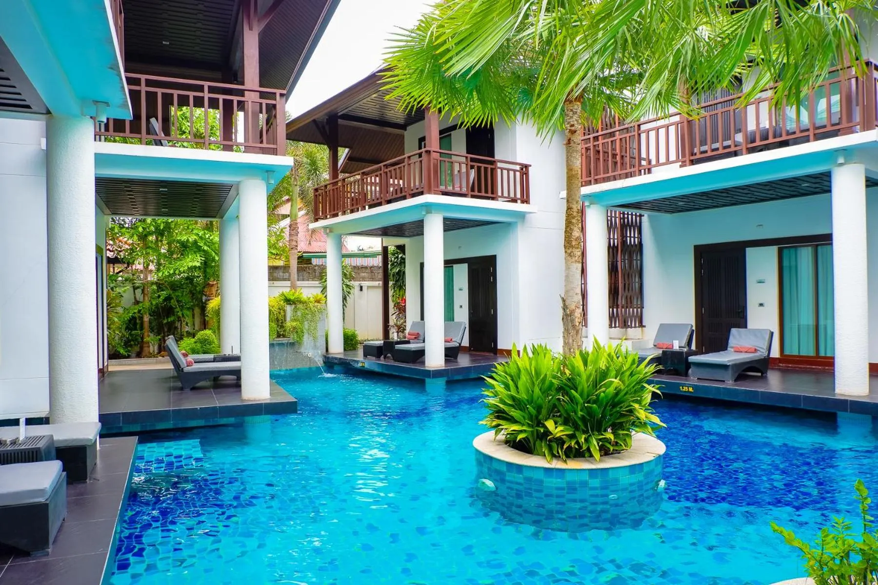 Property building in Z Through By The Zign