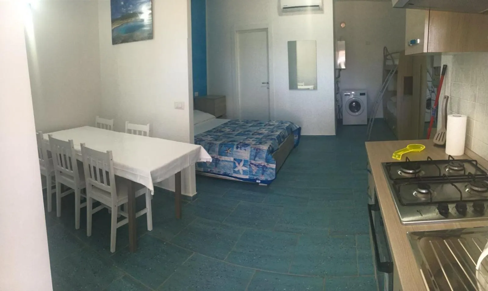 Photo of the whole room in Residence Menè