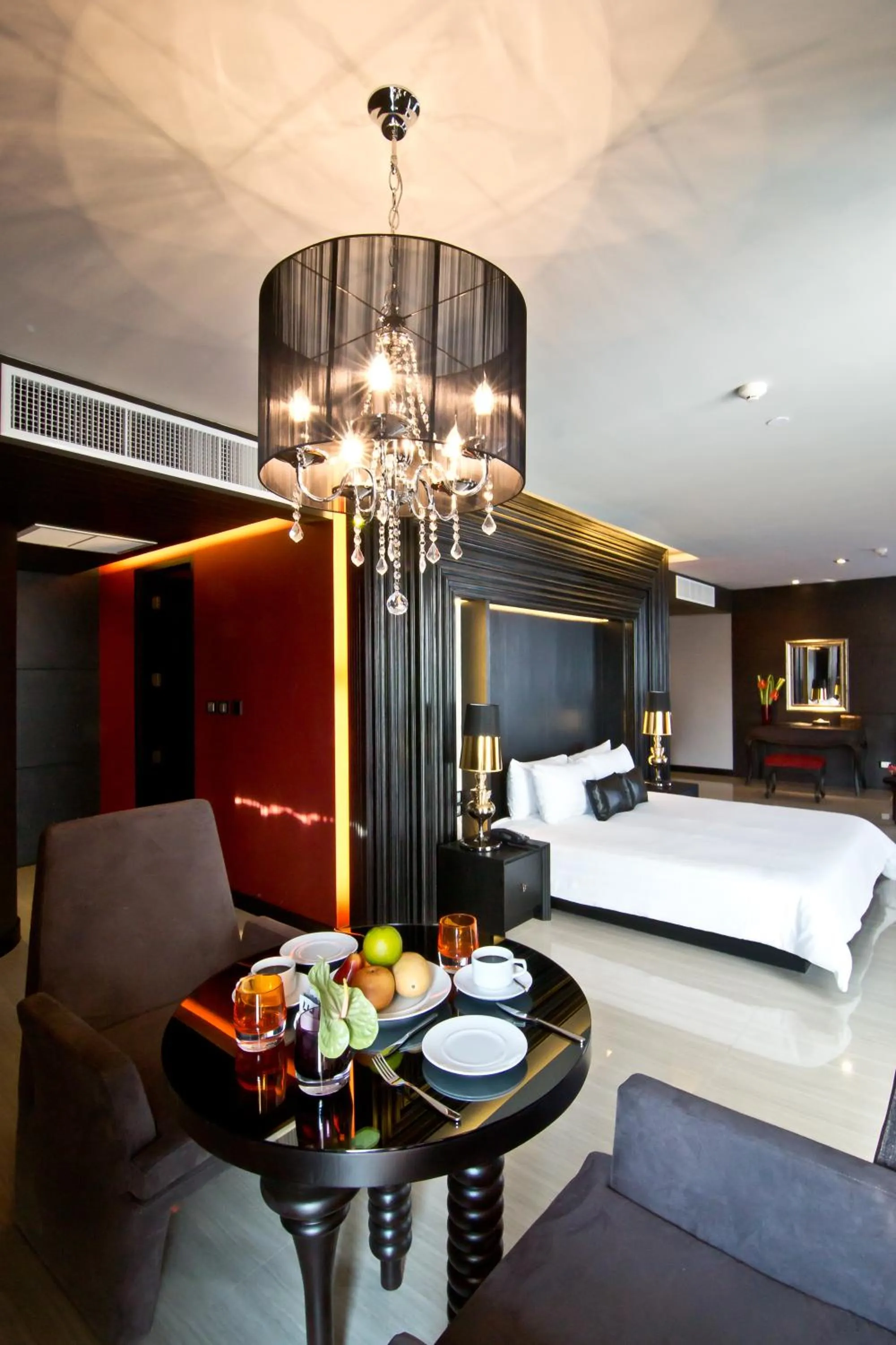 Photo of the whole room, Bed in Tsix5 Hotel