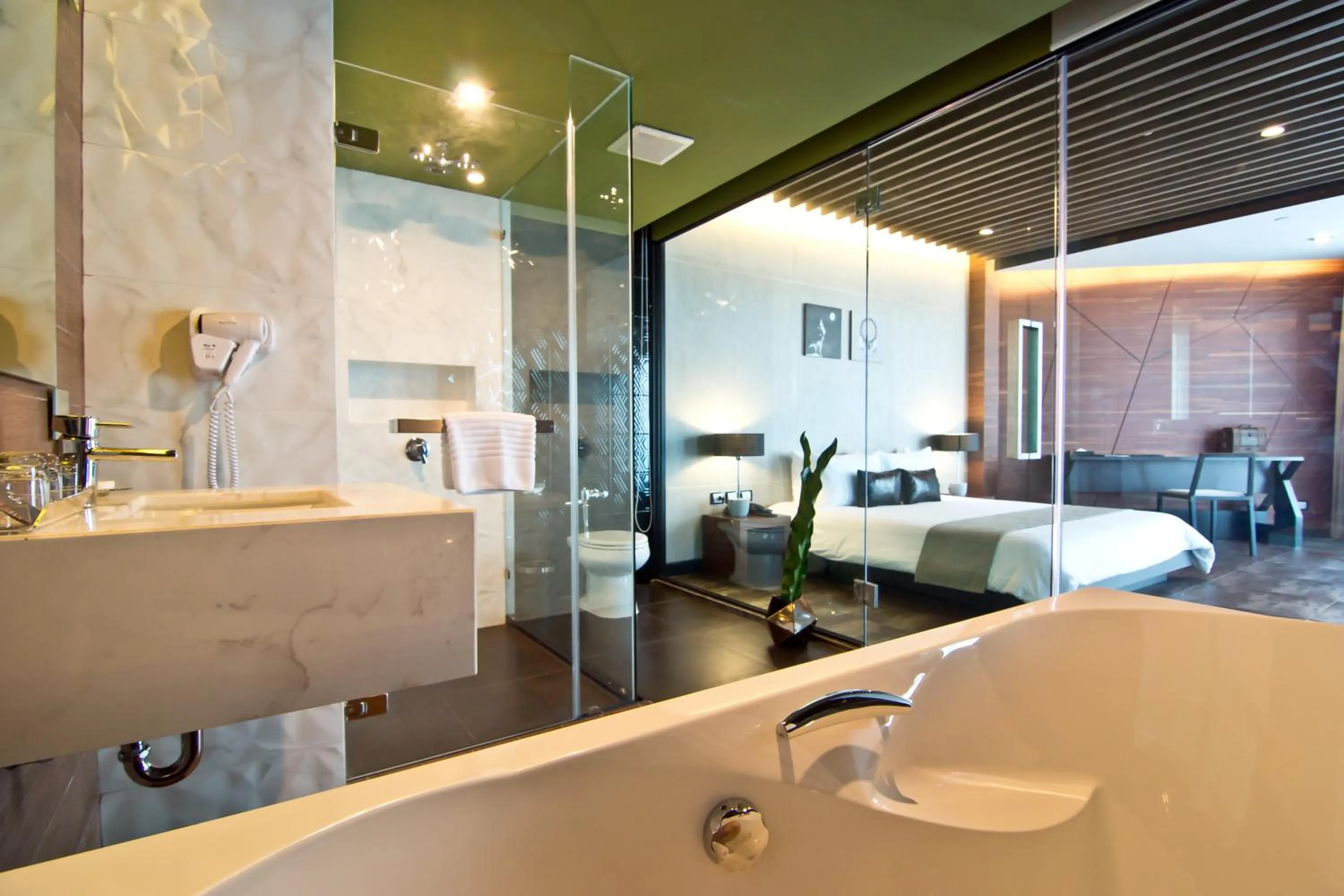 Bathroom, Bed in Tsix5 Hotel