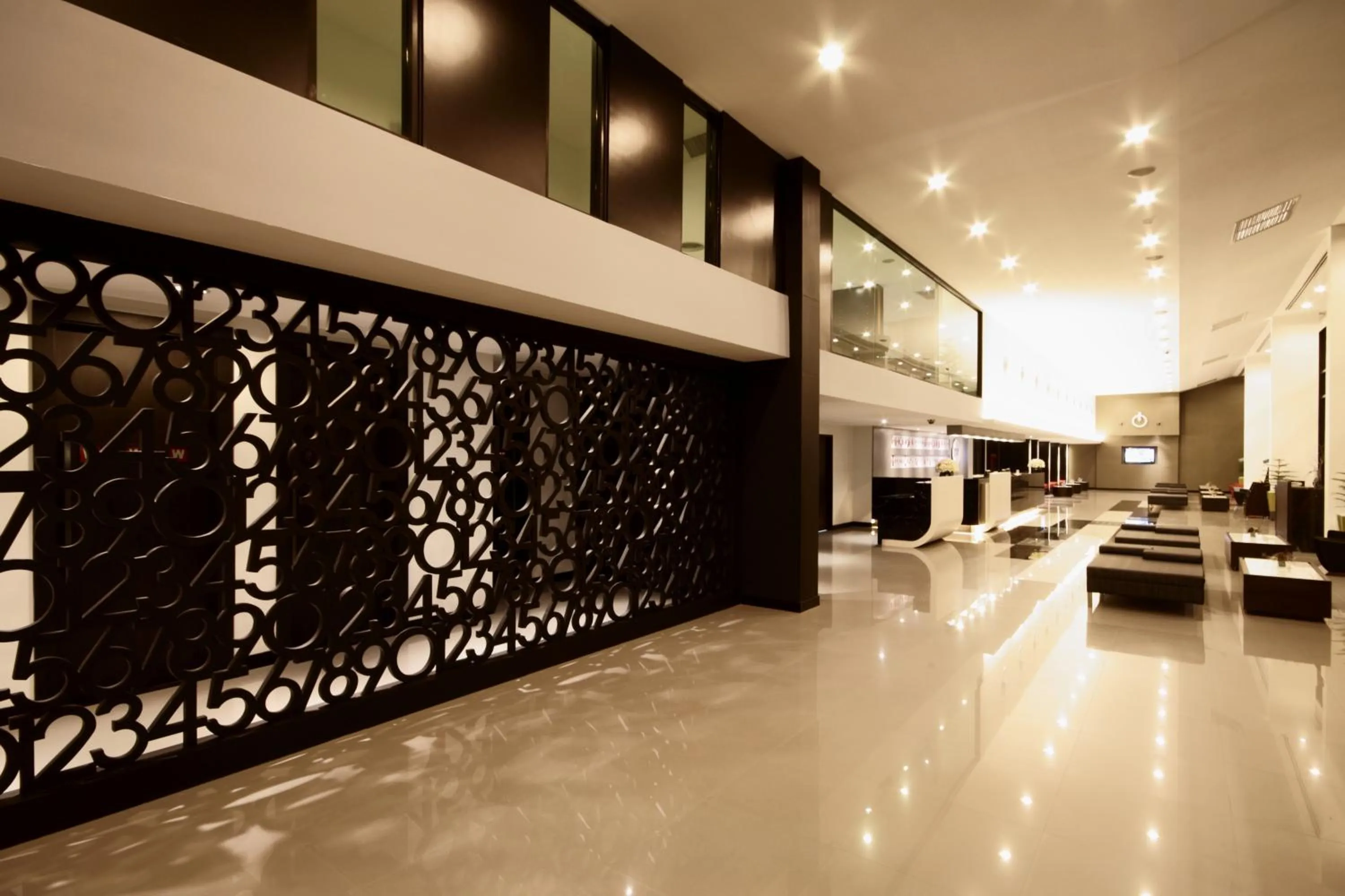 Lobby or reception in Tsix5 Hotel