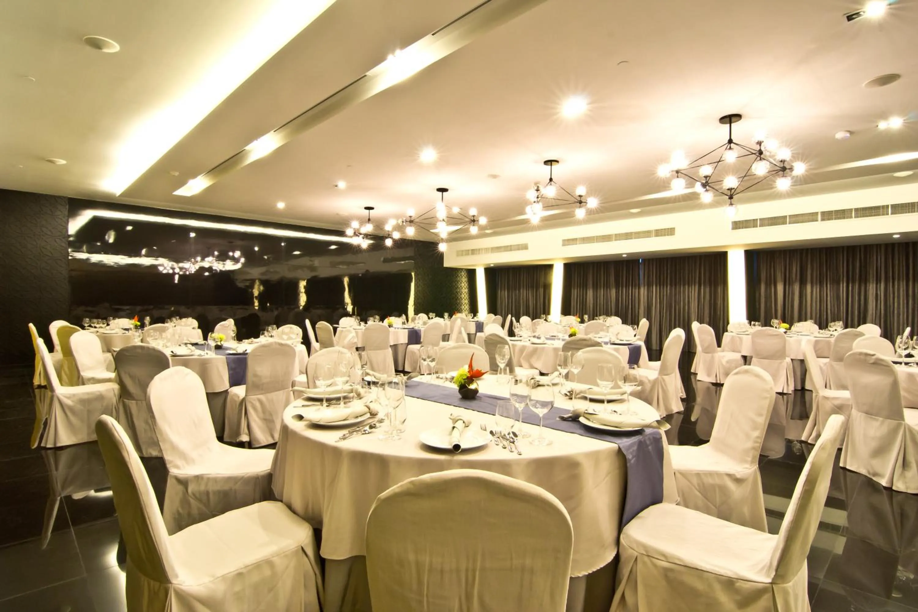 Banquet/Function facilities in Tsix5 Hotel