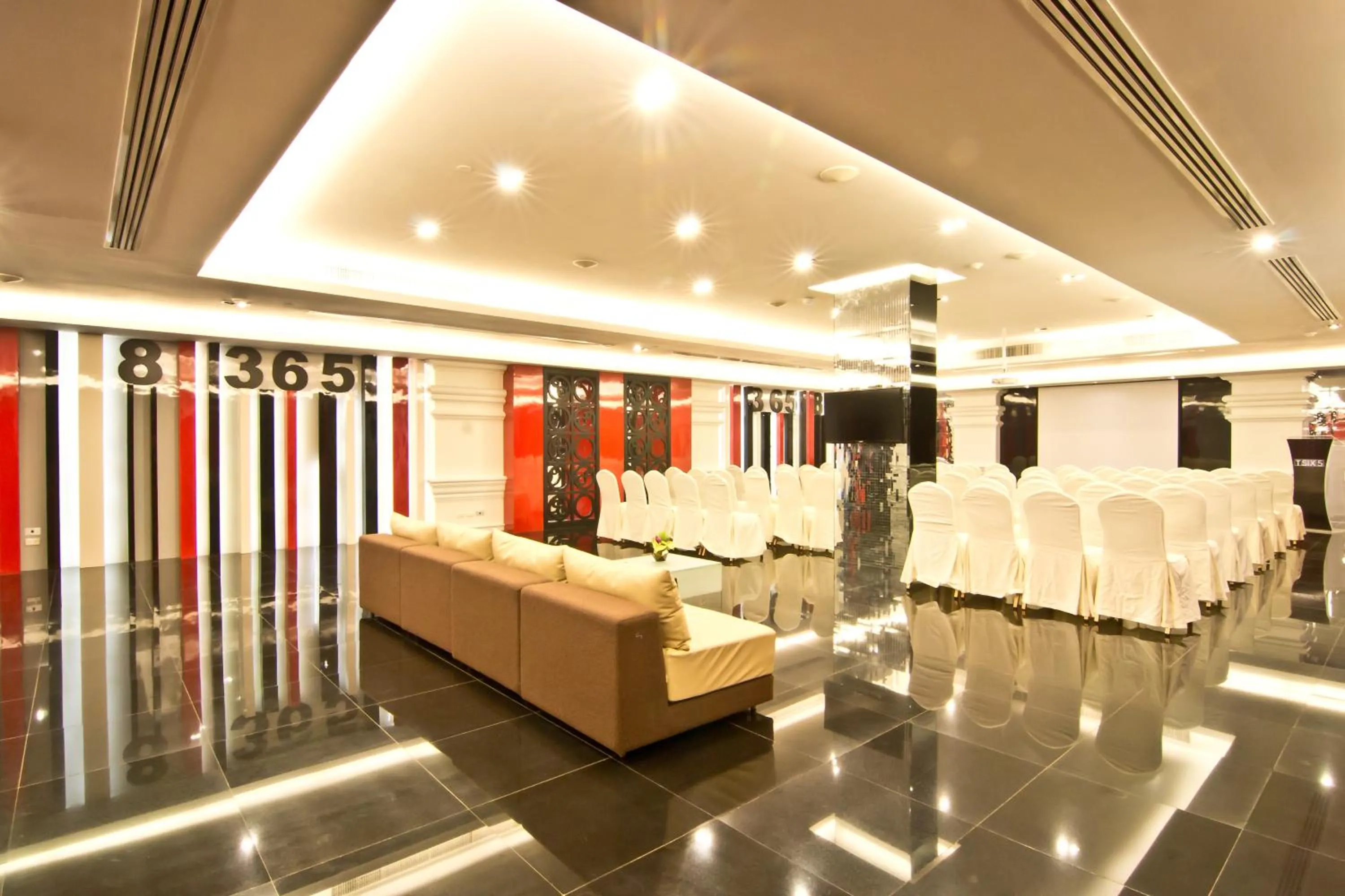 Banquet/Function facilities in Tsix5 Hotel
