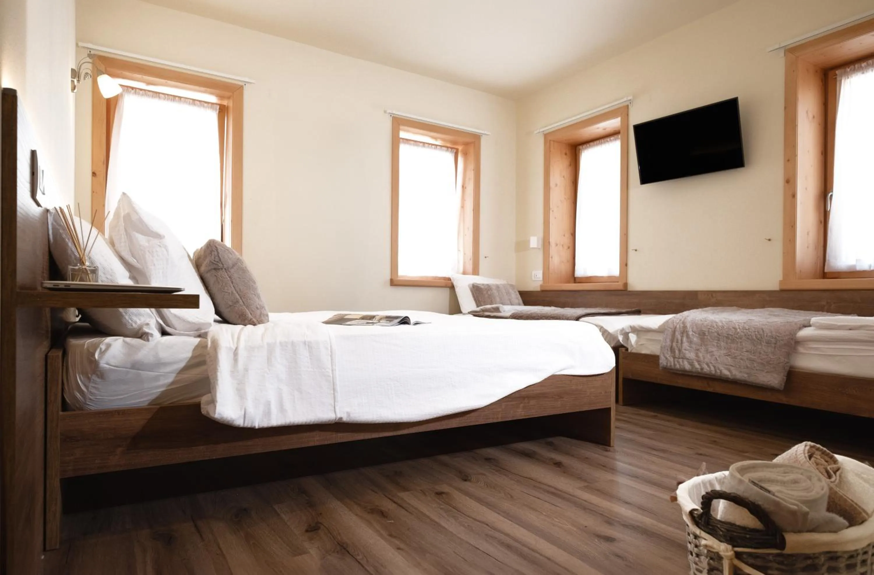 Animals, Bed in Albergo Trattoria Speranza