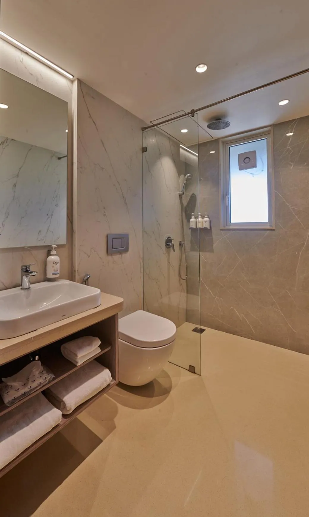 Bathroom in Regent Hotel Andheri