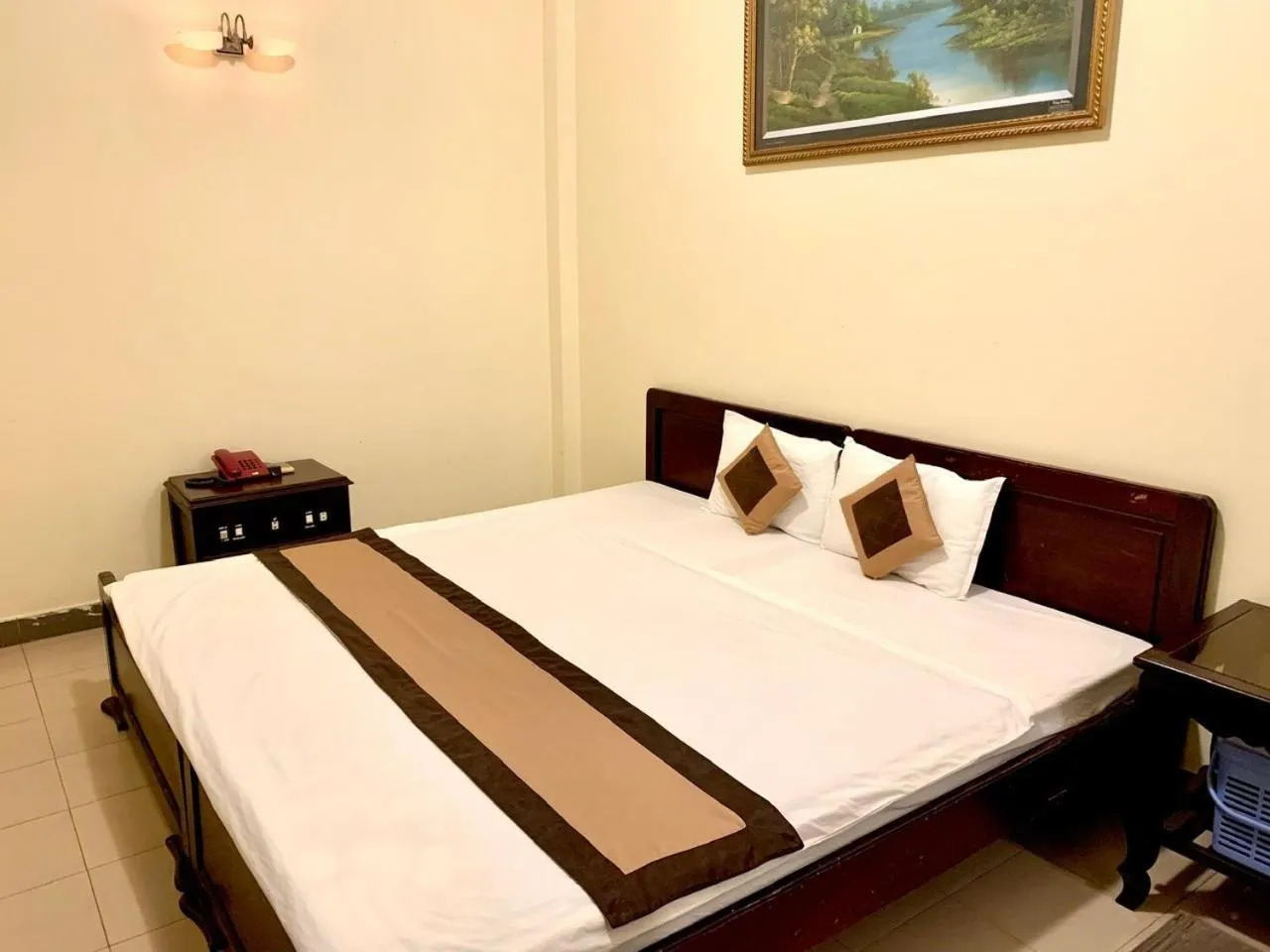 Bed in Tran Ly Hotel