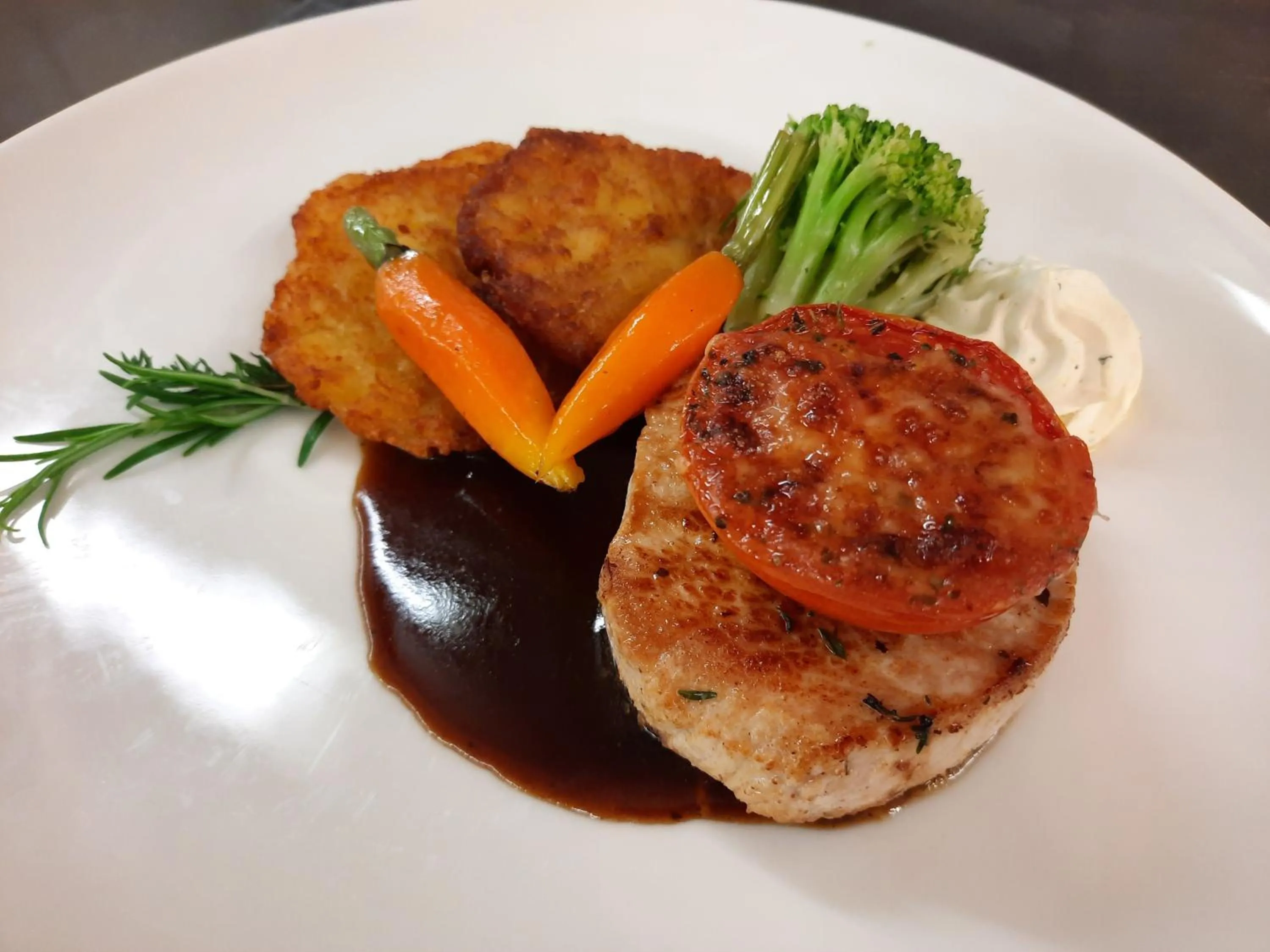 Restaurant/places to eat in Hotel Medrazerhof