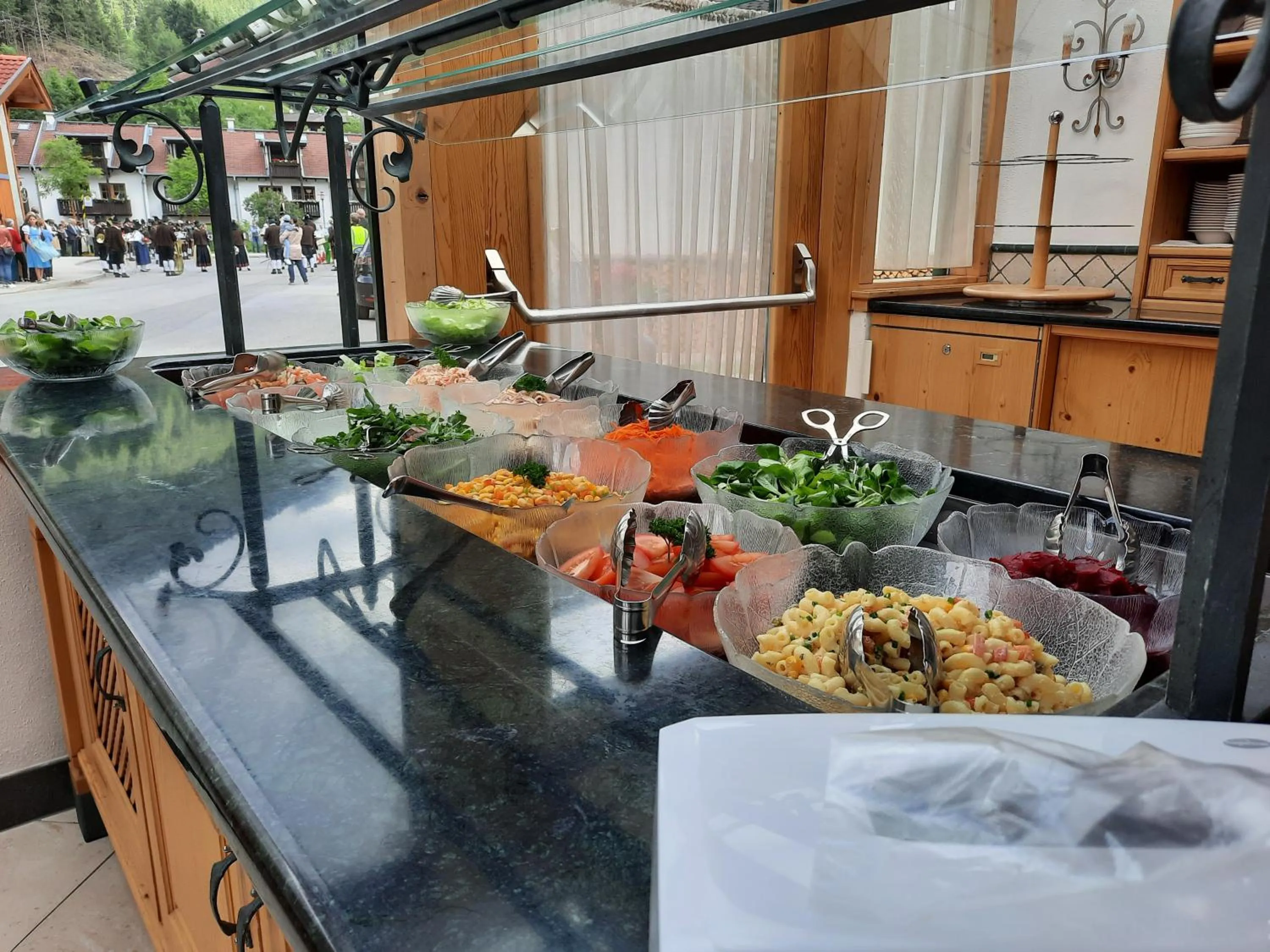 Restaurant/places to eat in Hotel Medrazerhof