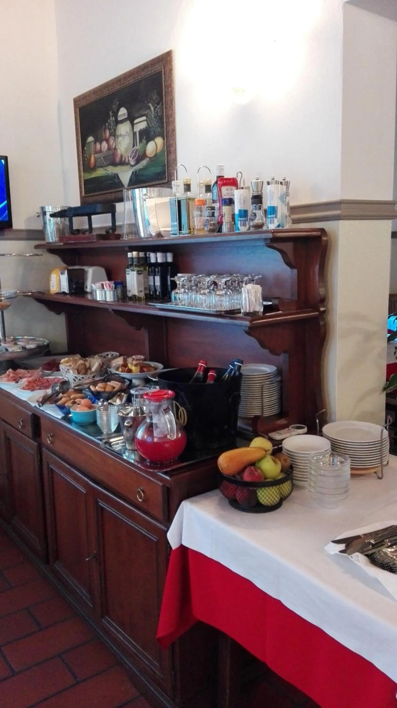 Restaurant/places to eat in Corte Degli Estensi