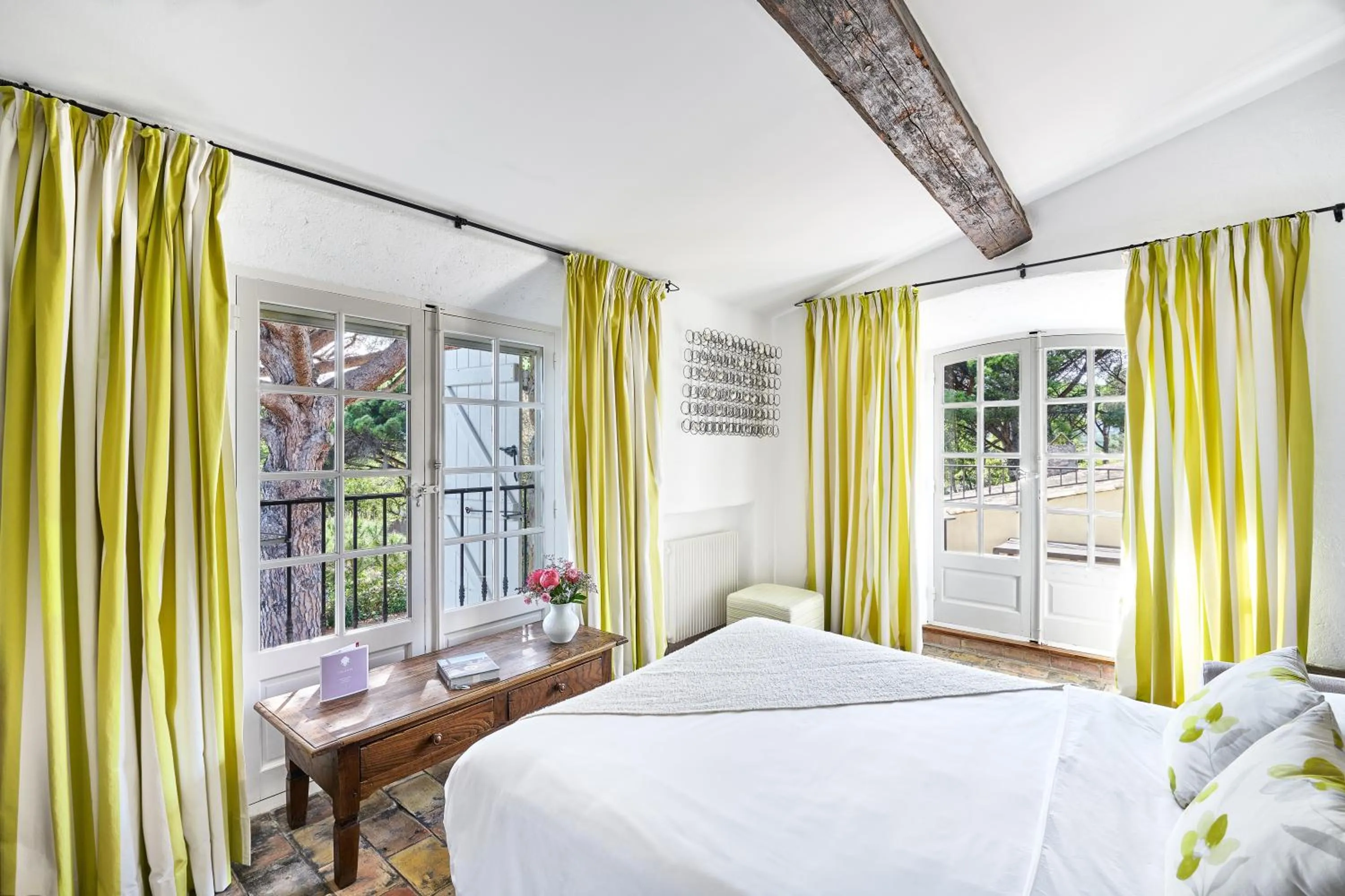 Photo of the whole room, Bed in La Ferme D'Augustin