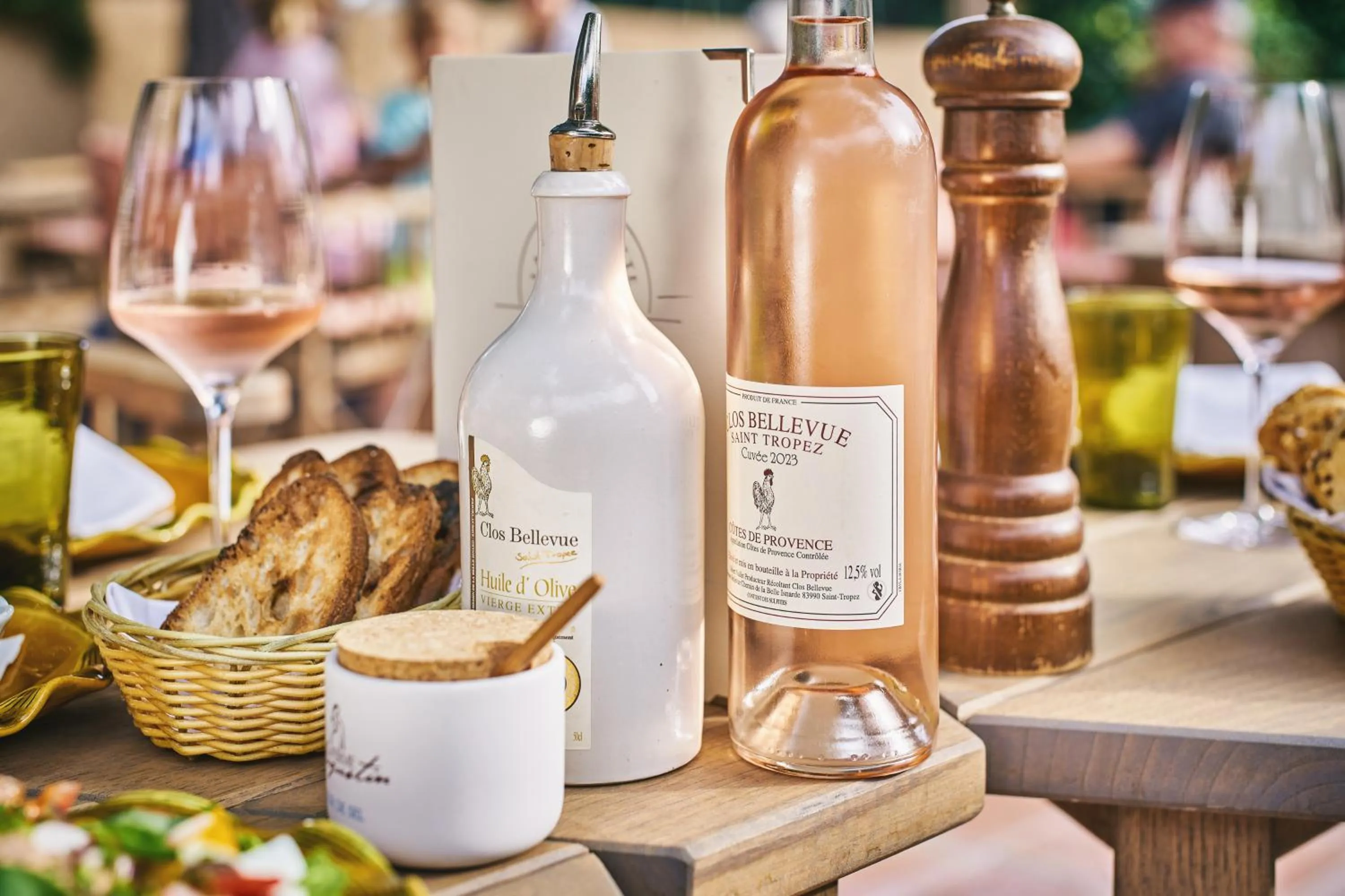 Food and drinks in La Ferme D'Augustin