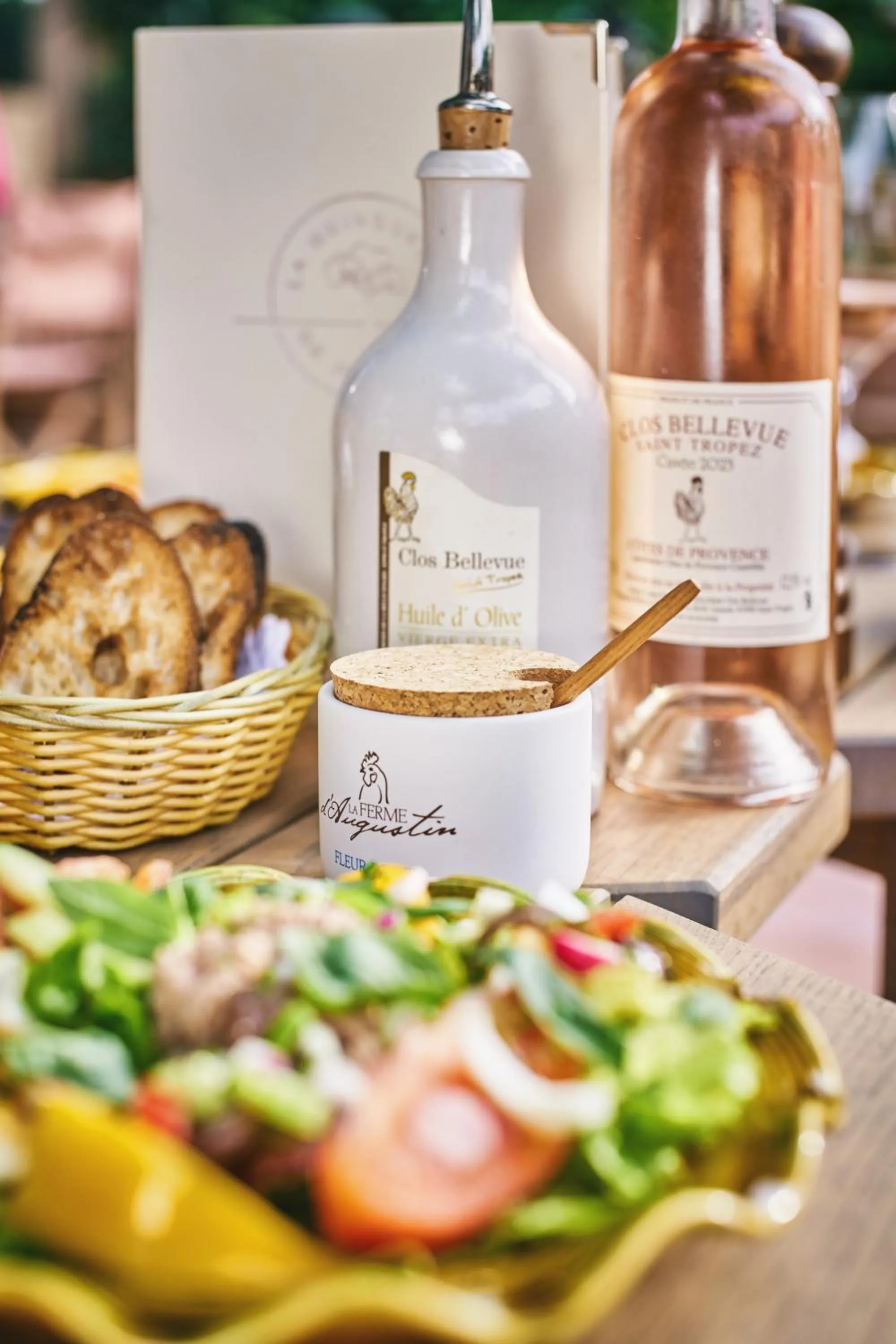 Food and drinks in La Ferme D'Augustin