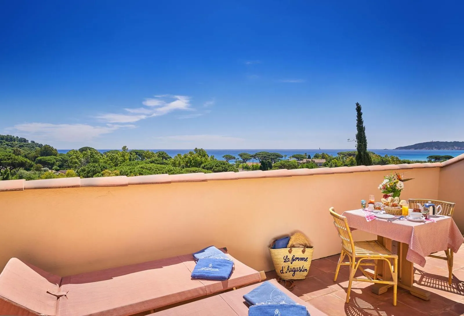 Patio in La Ferme D'Augustin