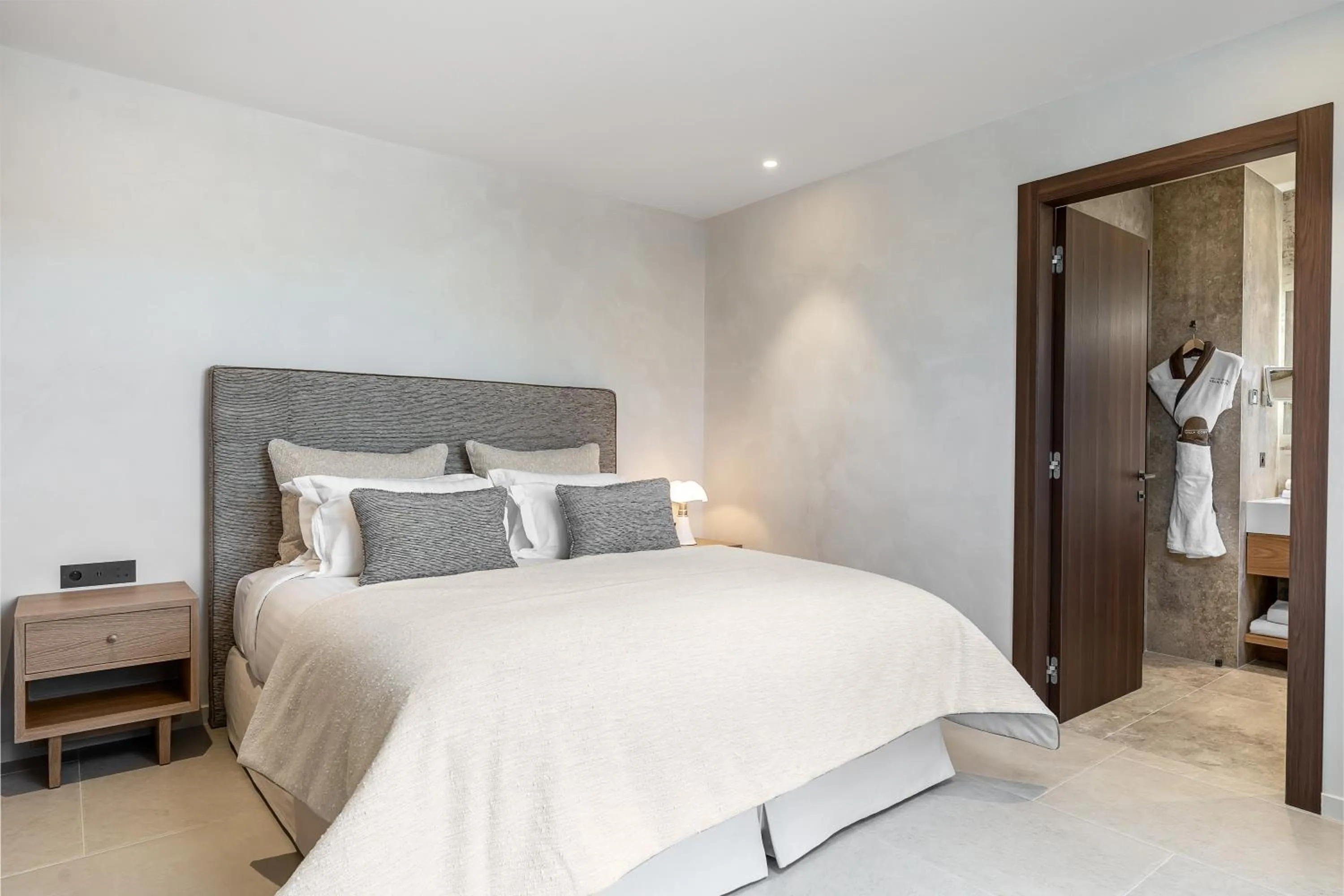 Photo of the whole room, Bed in Villa Cosy, hotel & spa