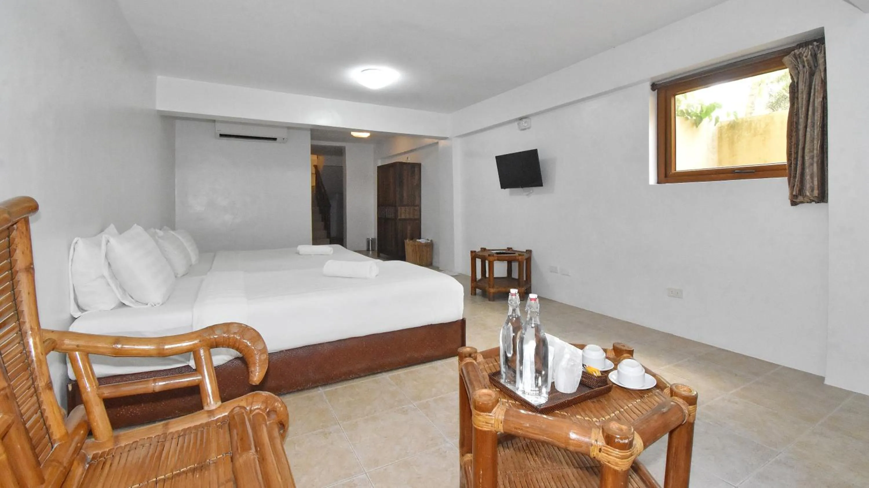 Bed in Ambassador In Paradise