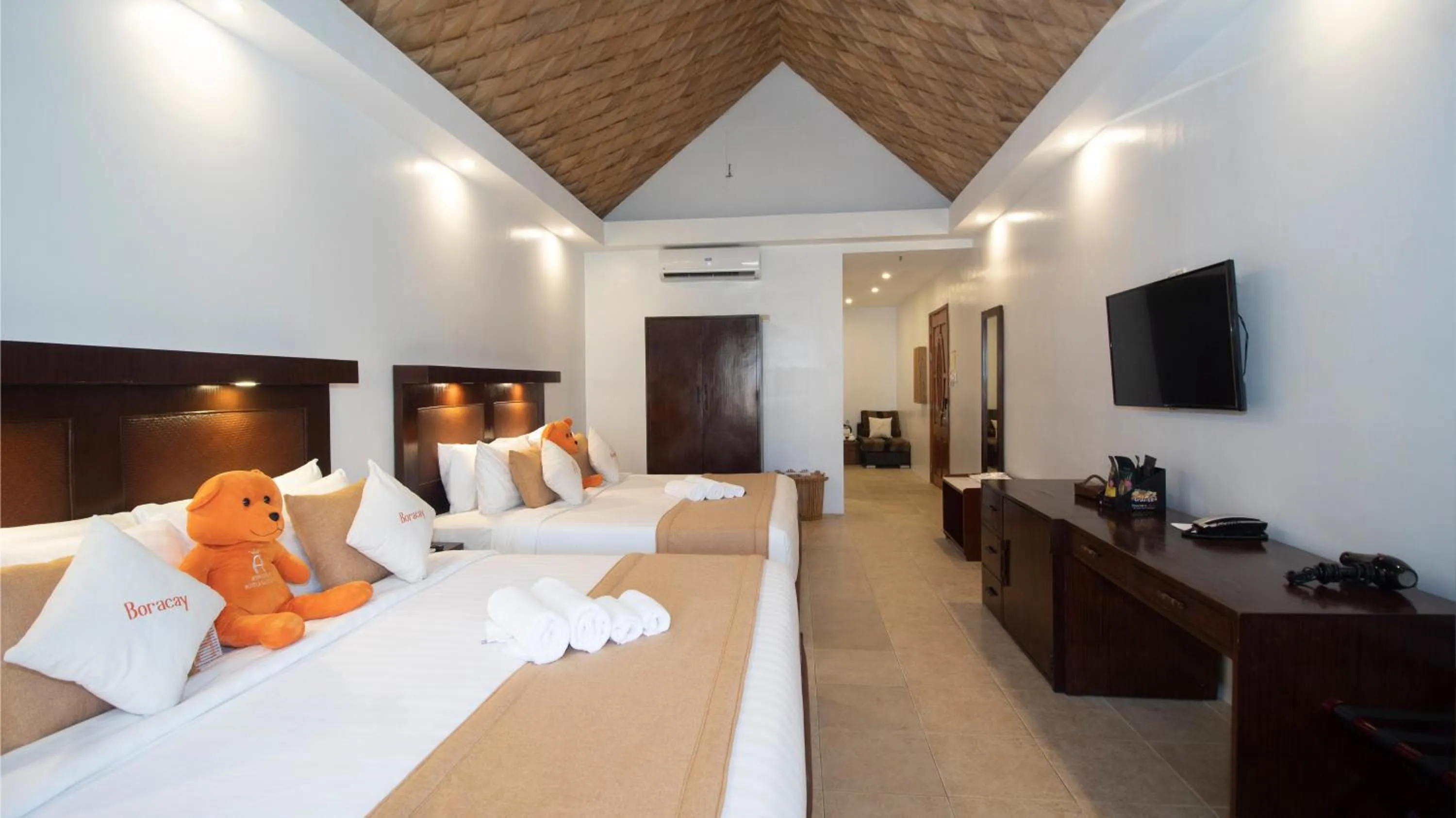 Bed in Ambassador In Paradise