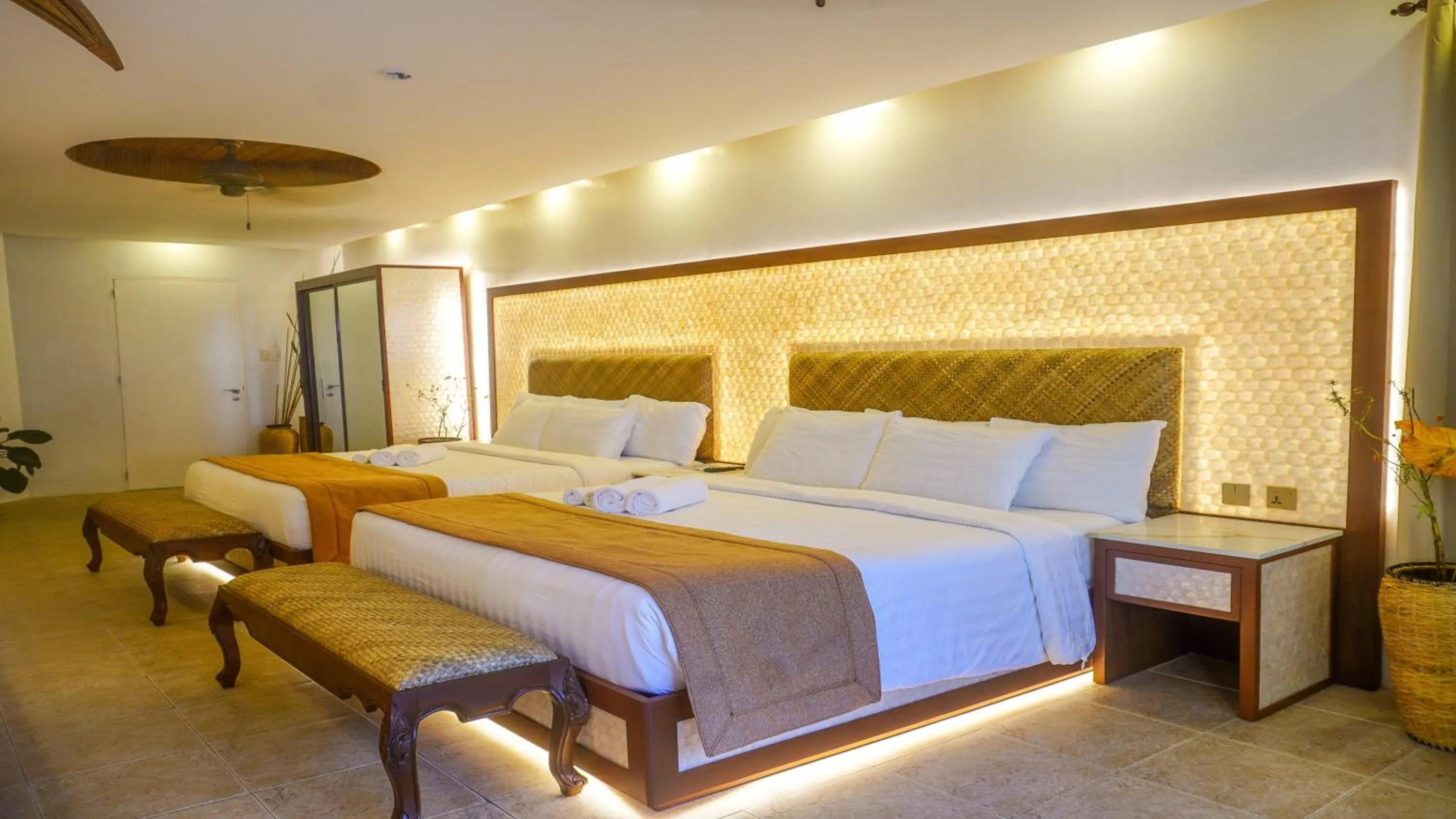 Bedroom, Bed in Ambassador In Paradise