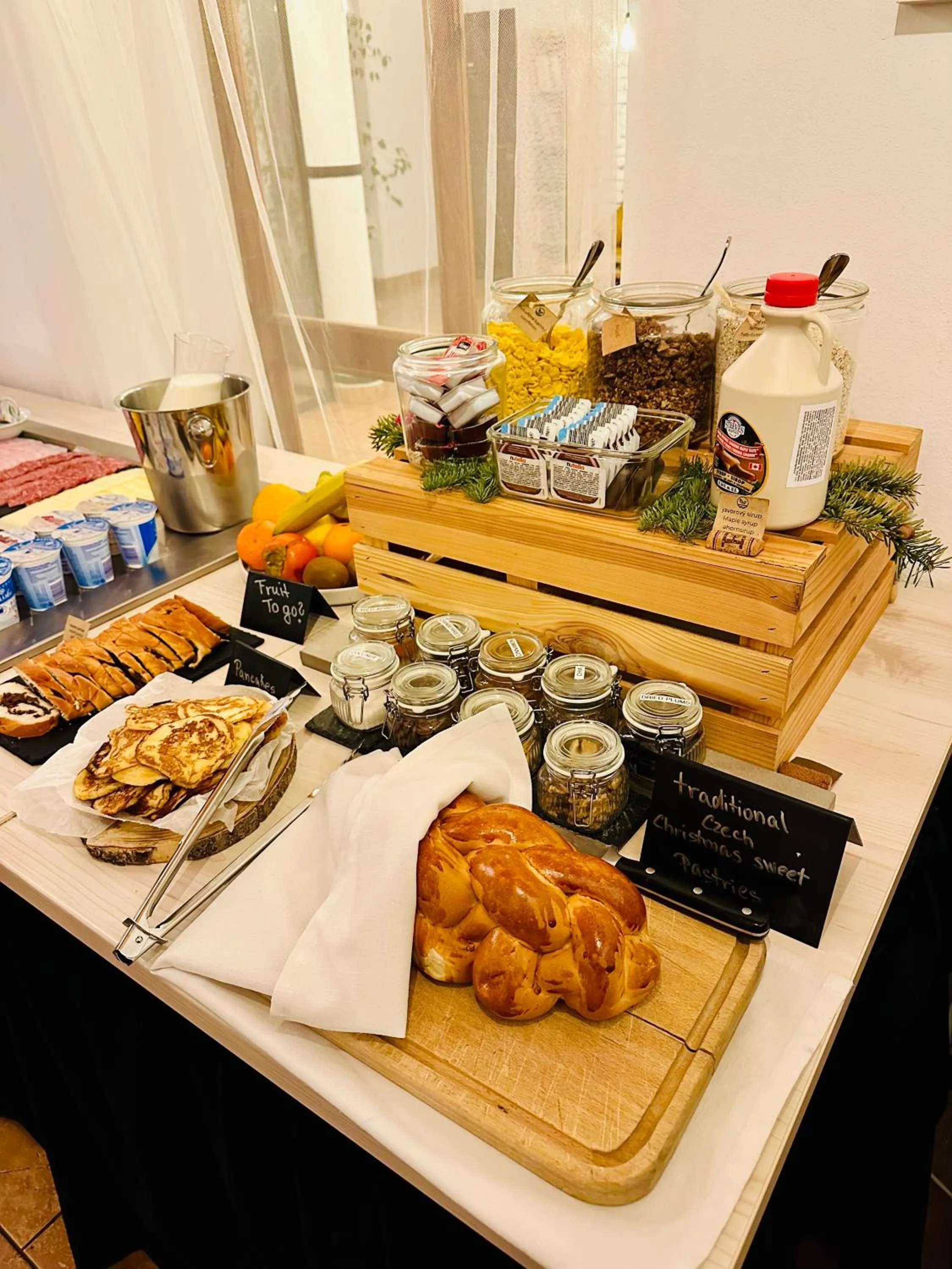 Buffet breakfast in Hotel Centrum