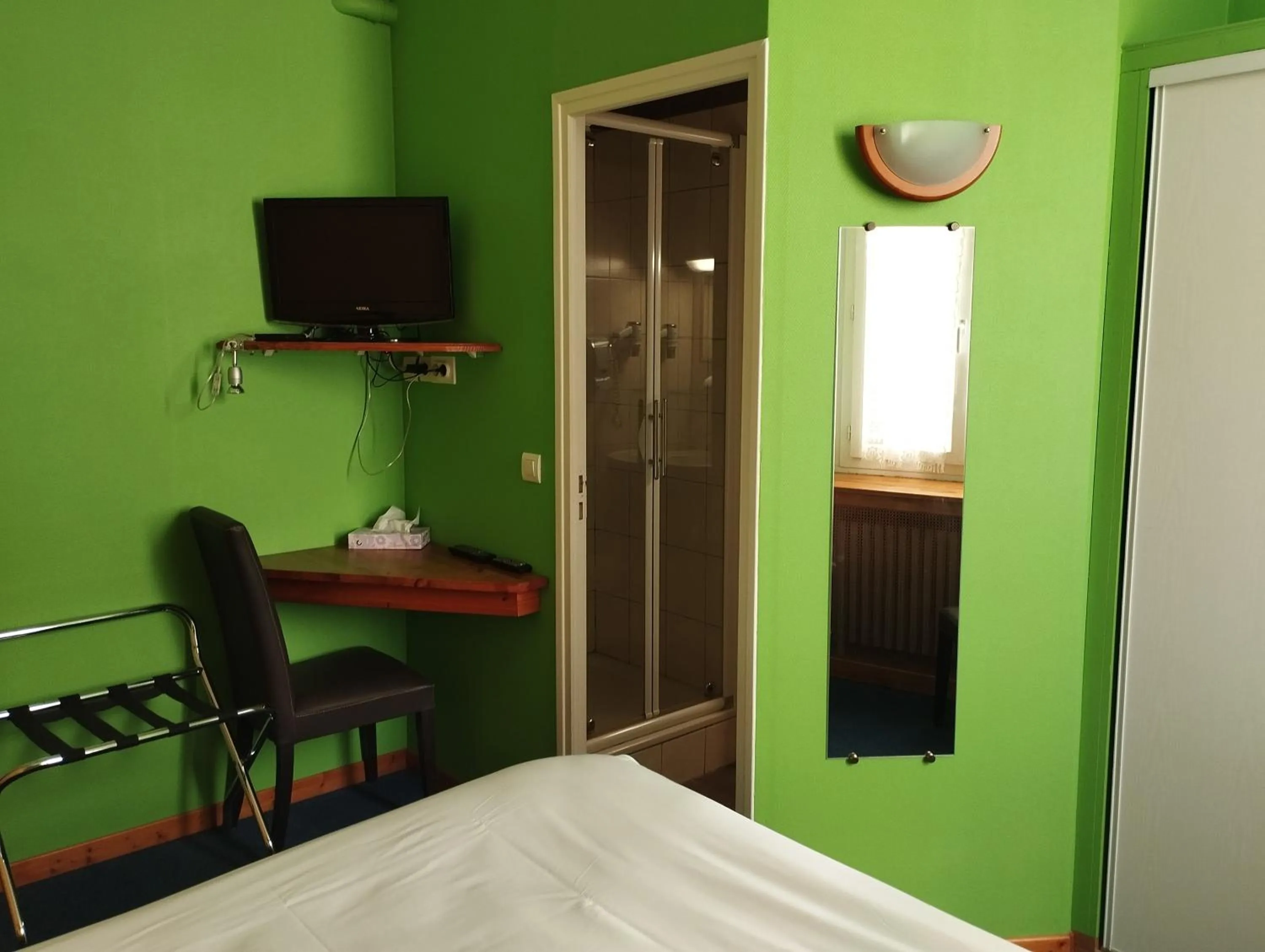 Bedroom, Bed in Hotel De Provence