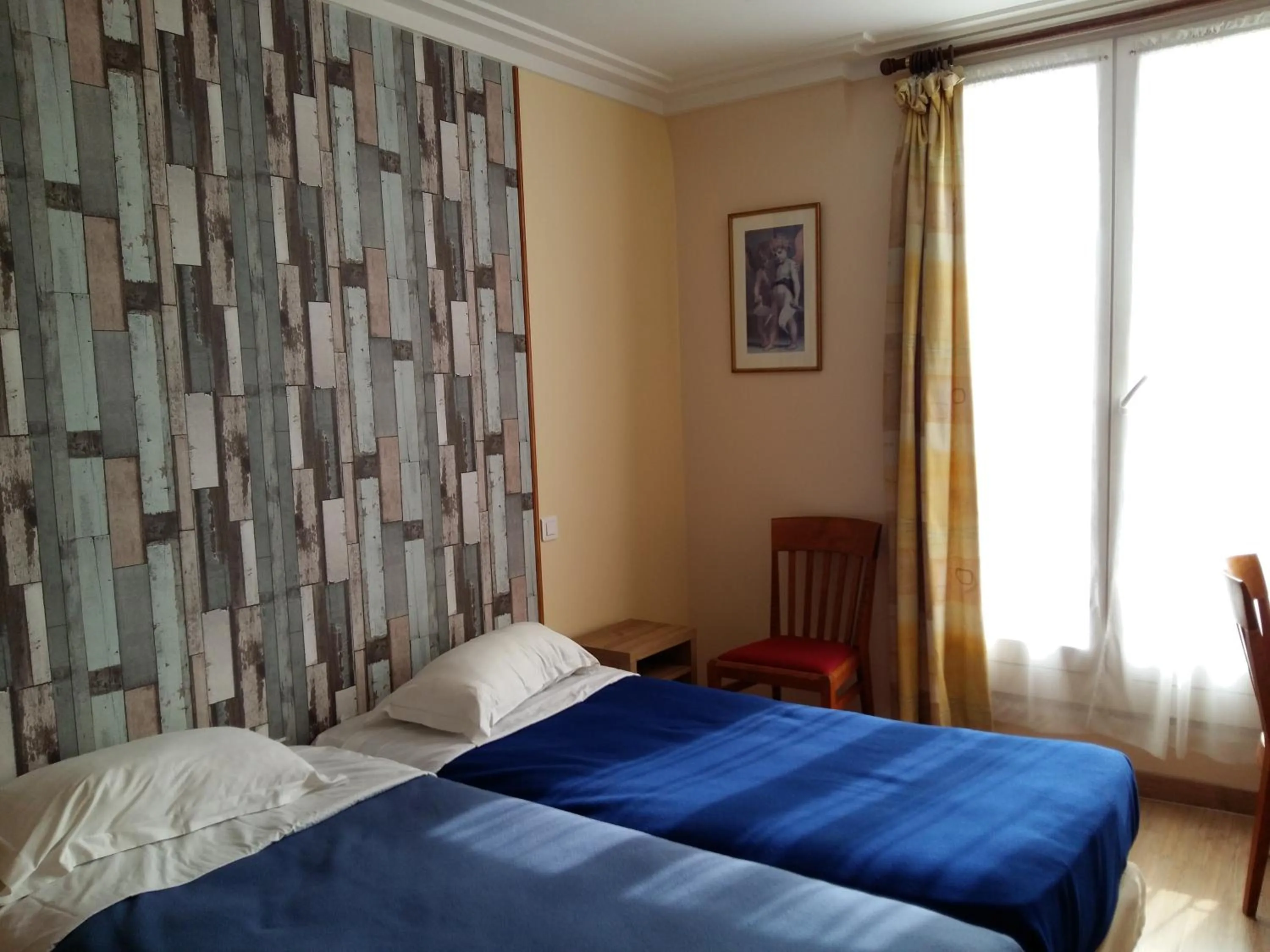 Bed in Hôtel Roi René