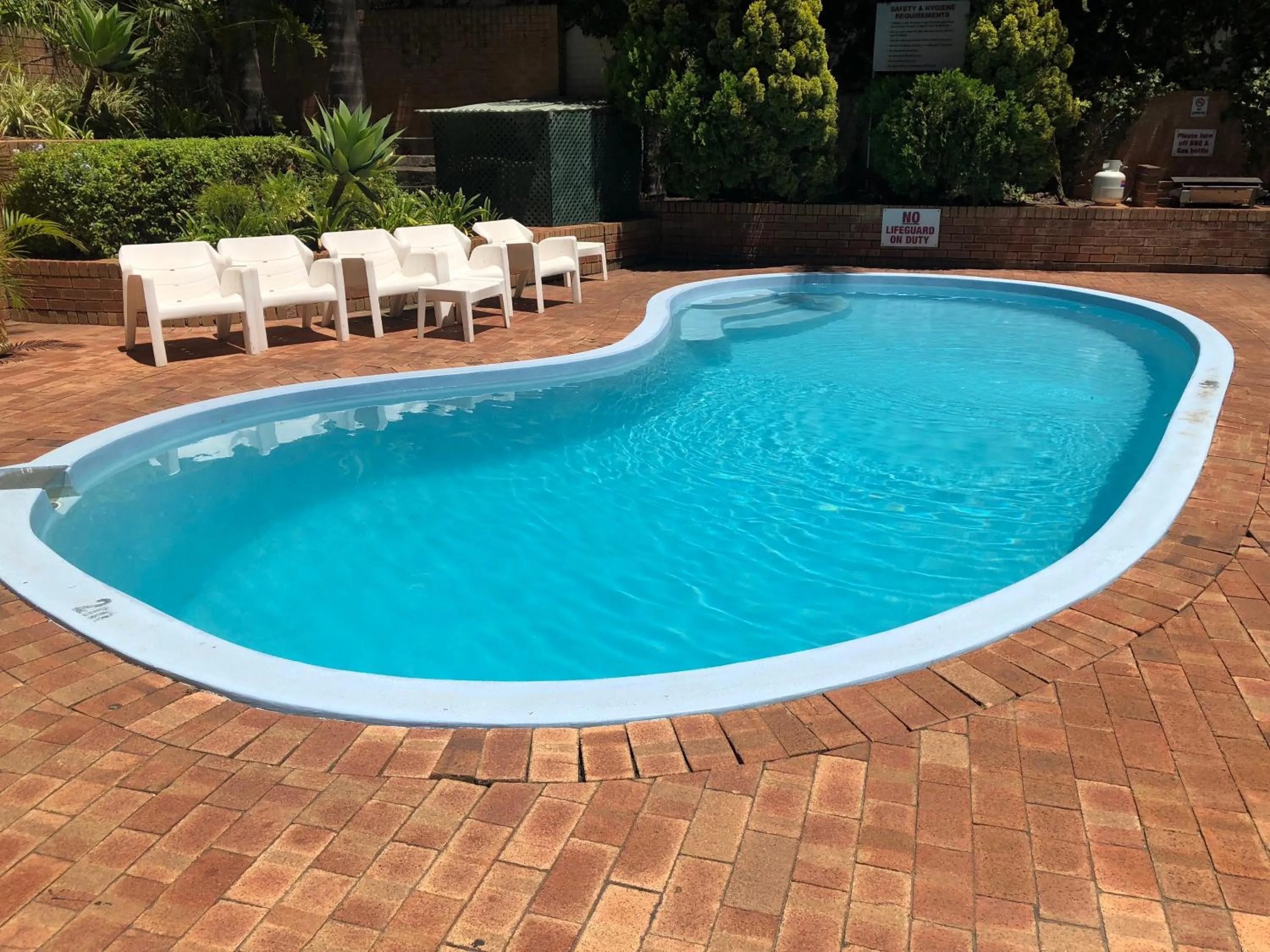 Swimming pool in Wheeler Apartments Perth
