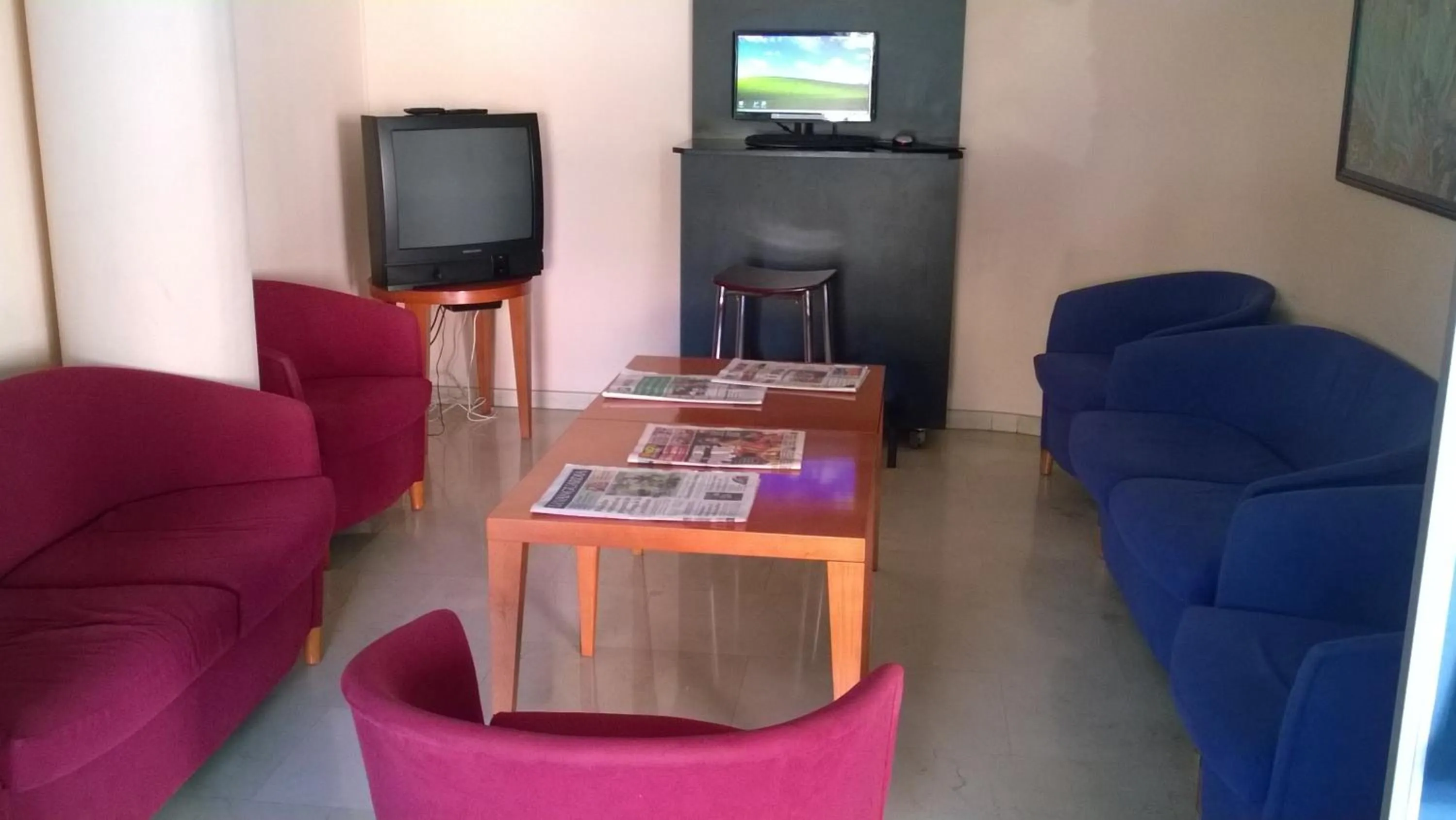 TV and multimedia in Hotel Montmeló