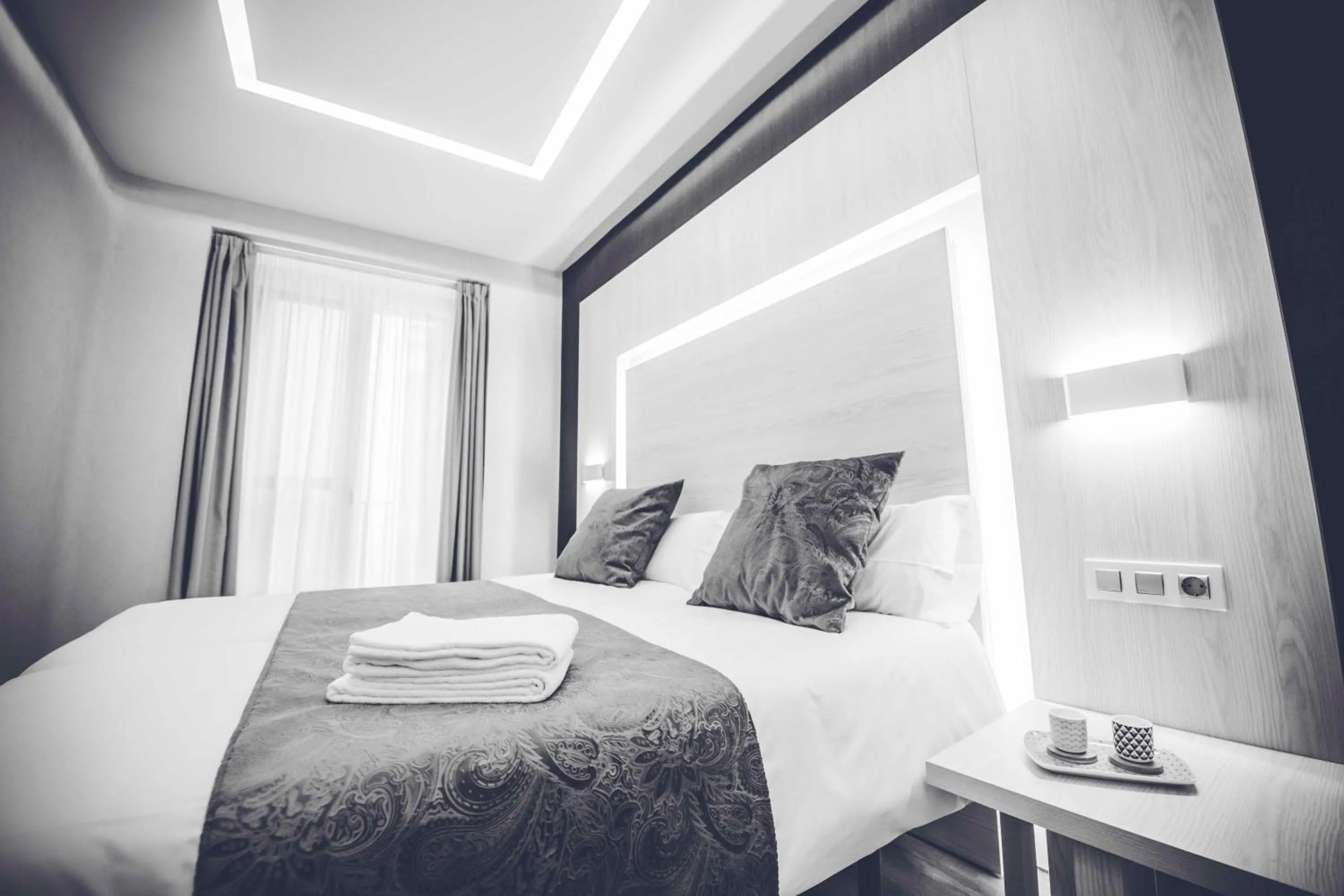 Decorative detail, Bed in Hostal Lisboa