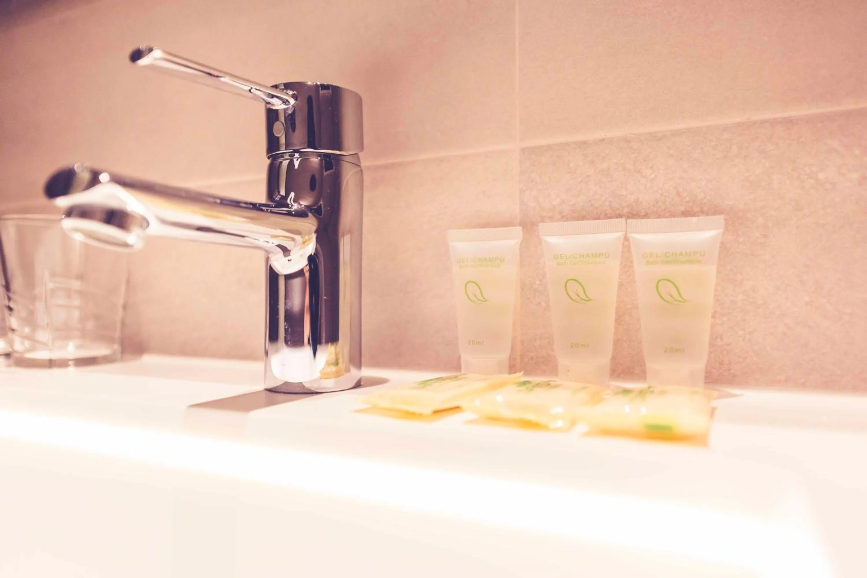 Bathroom in Hostal Lisboa