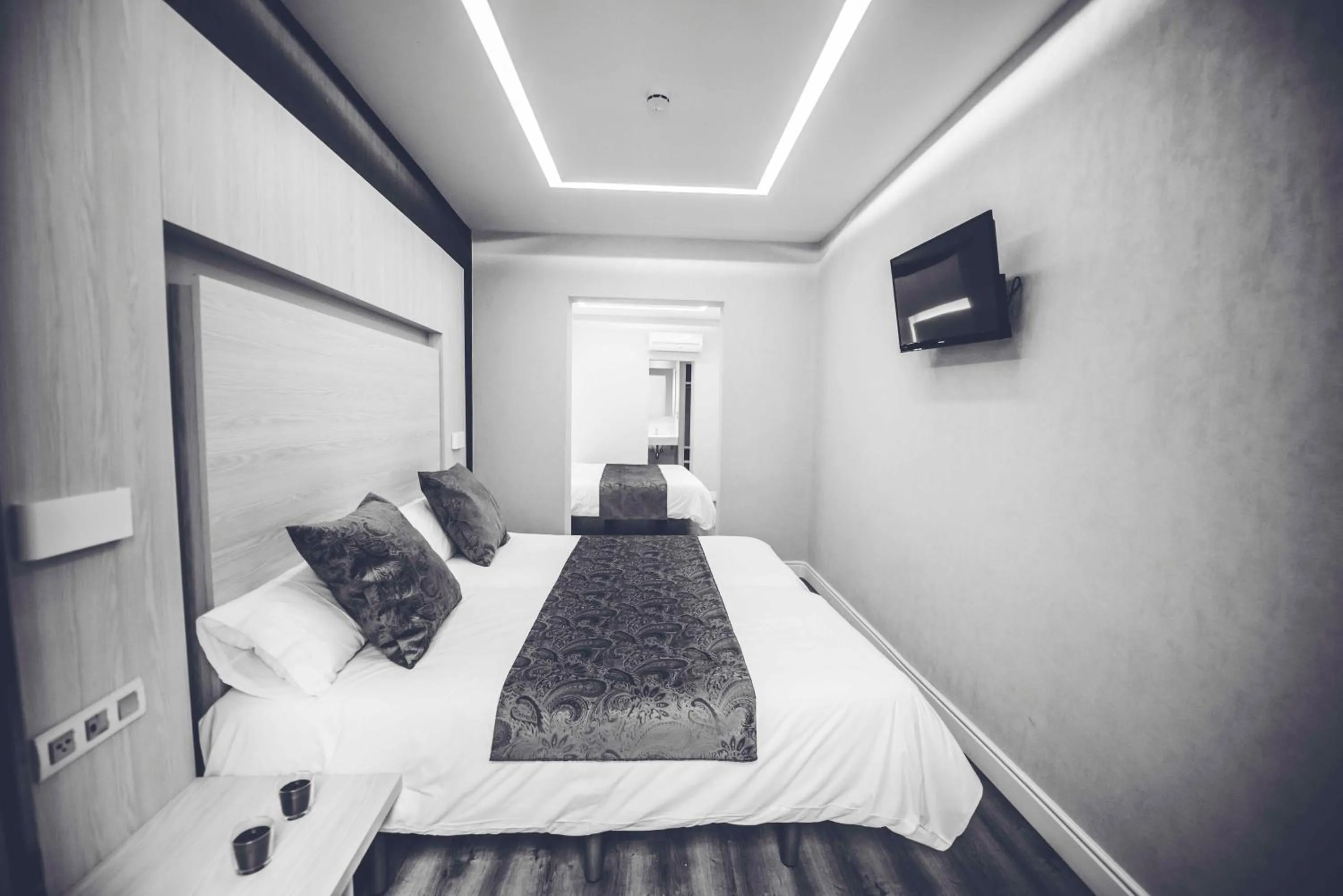 Decorative detail, Bed in Hostal Lisboa