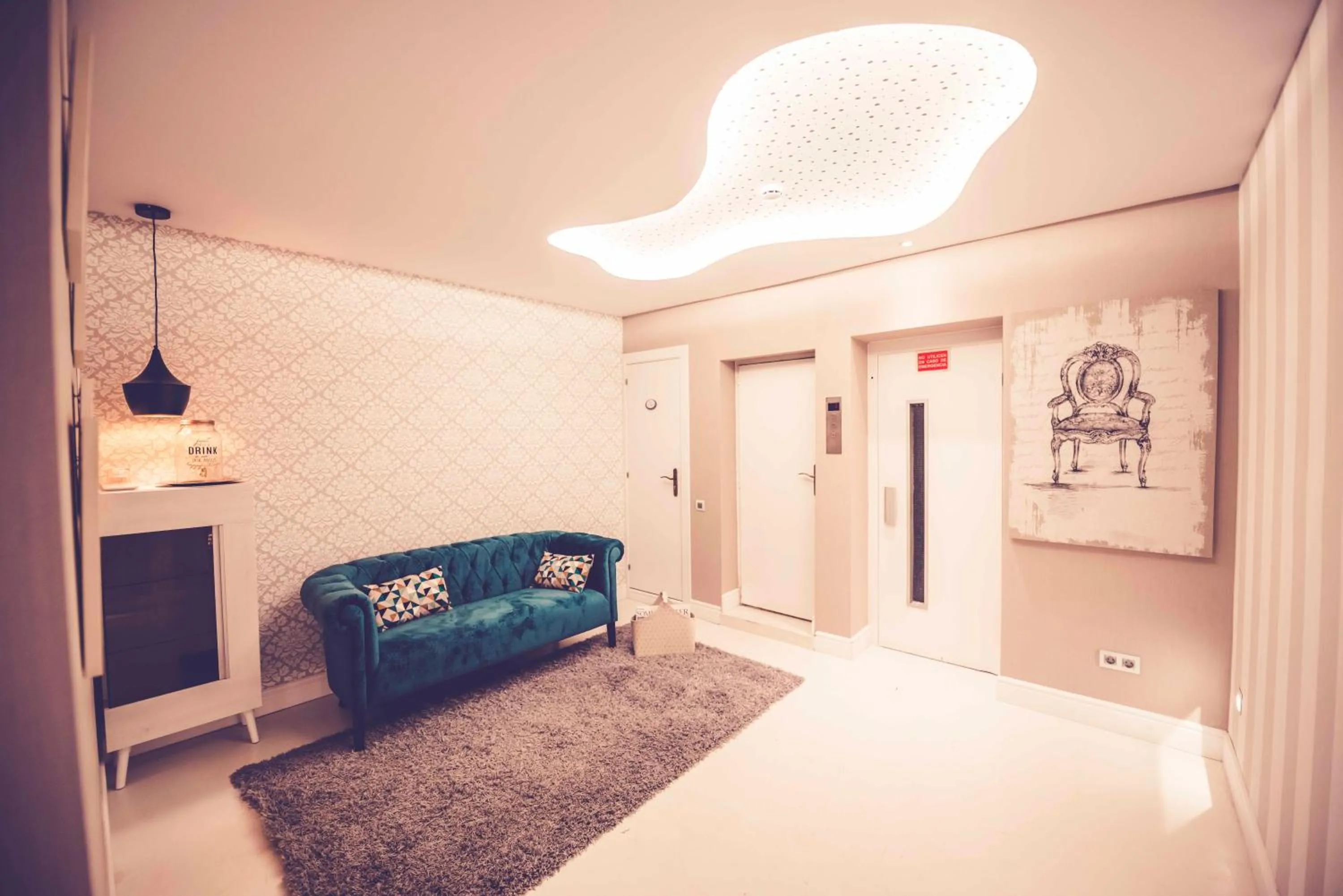 Lobby or reception, Bed in Hostal Lisboa